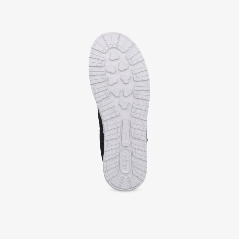 Robuste Profilsohle für optimalen Grip und Komfort bei jedem Schritt.