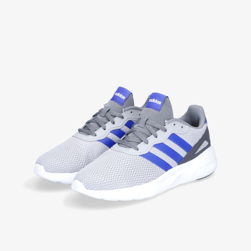 Graue Sportschuhe mit blauen Akzenten und atmungsaktivem Obermaterial für ultimativen Komfort.