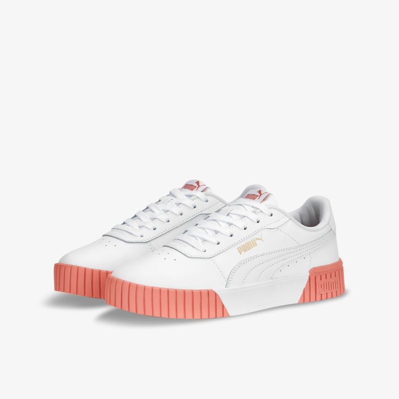 Weiße Sneakers mit roten Akzenten, modernes Design, sportlicher Look, vielseitig einsetzbar, bequeme Passform.