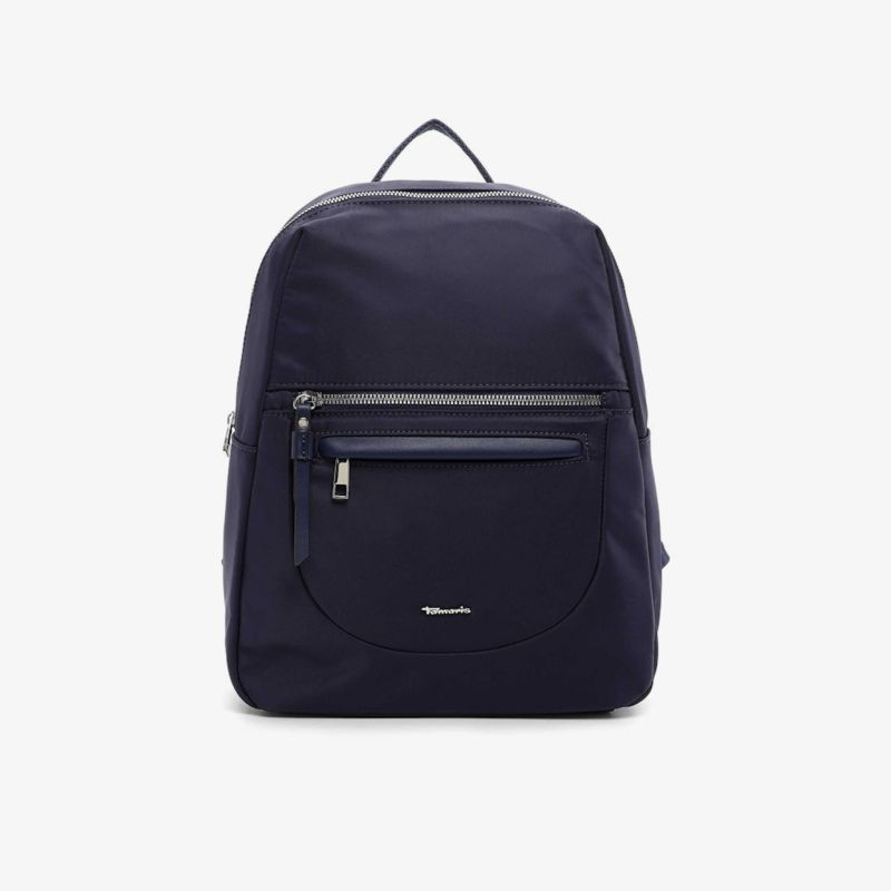Schwarzer Rucksack mit Reißverschlusstaschen, geräumig und robust, klare Frontansicht für Alltag und Reisen