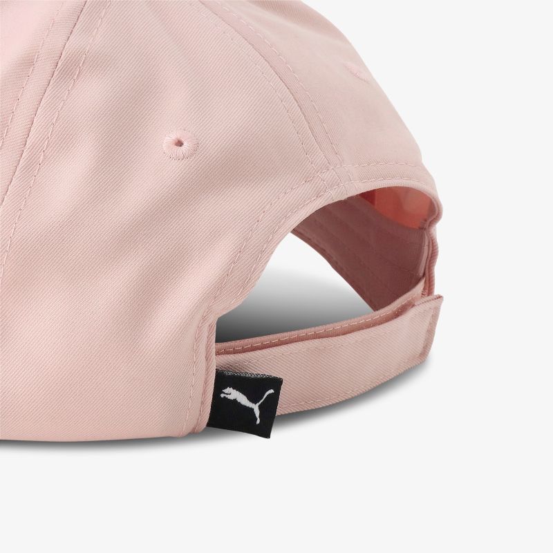 Stylische rosa Baseballcap mit verstellbarem Verschluss, komfortabel und ideal für Sport und Freizeit.