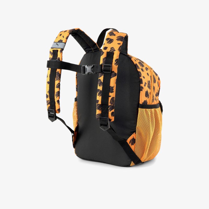 Stylischer Rucksack mit Leopard-Print und geräumigem Design. Komfortable Träger für optimalen Tragekomfort.