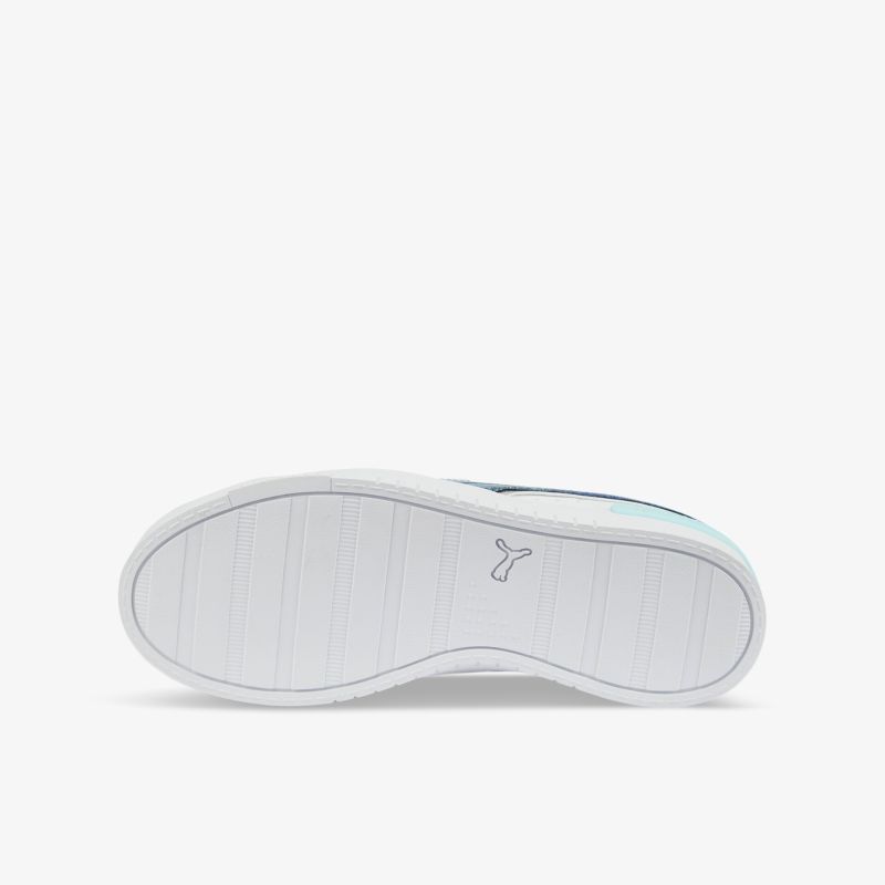 Robuste und rutschfeste Sohle für optimalen Halt und Langlebigkeit.