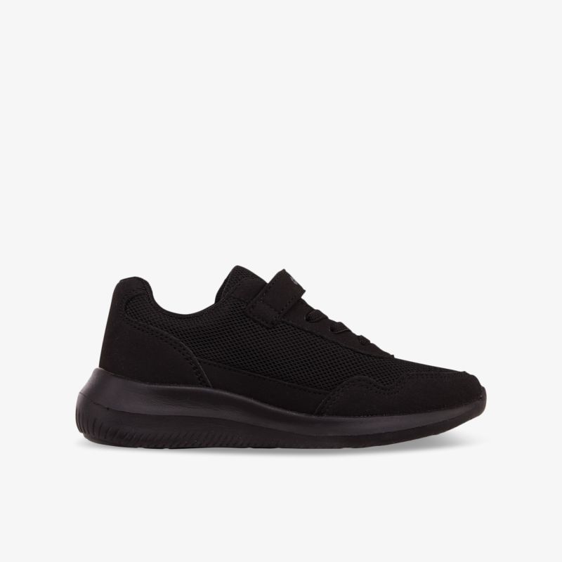 Leichter, bequemer Sportschuh aus atmungsaktivem Material mit rutschfester Sohle und flexiblem Design seitlich präsentiert