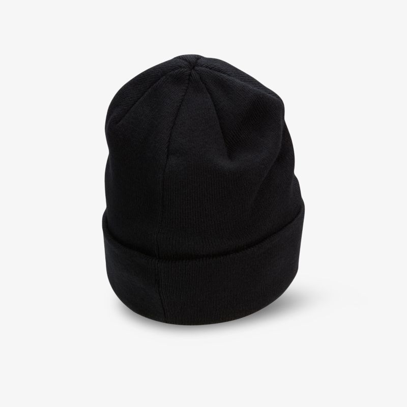 Schwarze, komfortable Mütze mit klassischem Design für vielseitige Einsatzmöglichkeiten im Alltag.