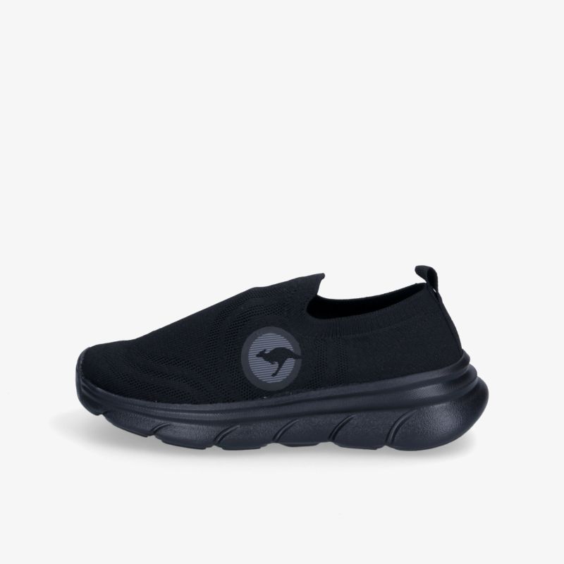 Leichter, bequemer Schuh mit flexibler, rutschfester Sohle und sportlichem Design, perfekt für vielseitigen Einsatz.