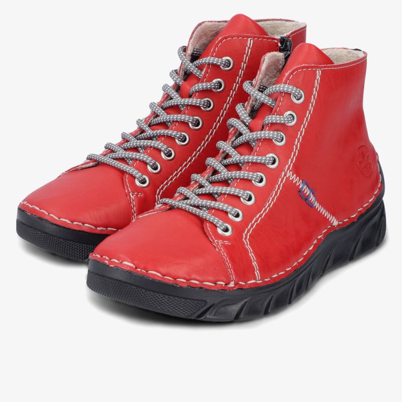 Rote Stiefeletten mit Schnürung und flexibler schwarzer Gummisohle aus weichem Leder für hohen Komfort