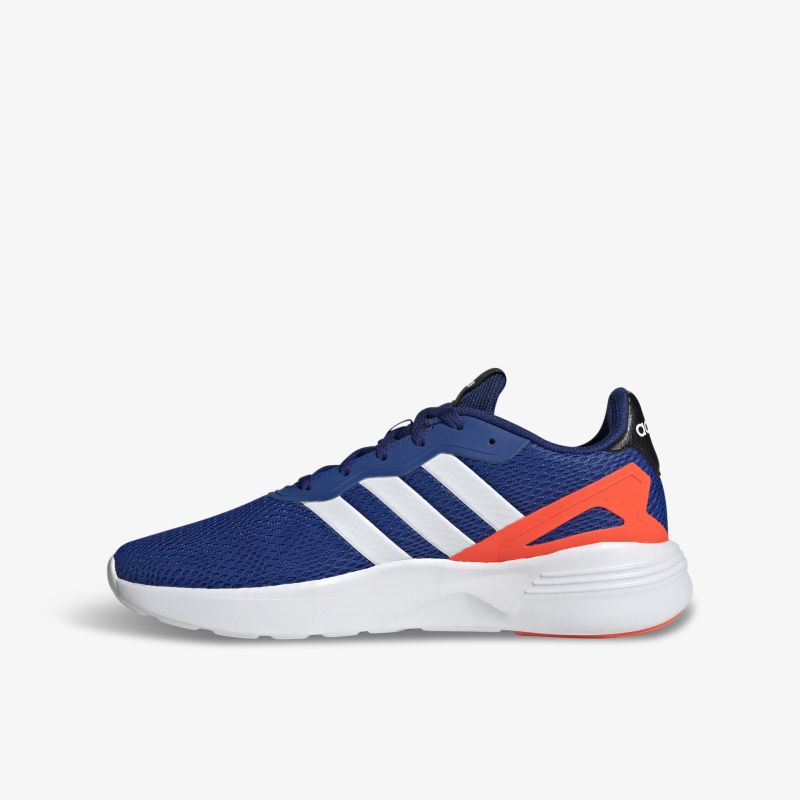 Blaue Sneaker mit weißem Akzent und orangen Details, ideal für Sport und Freizeit, rutschfeste Sohle