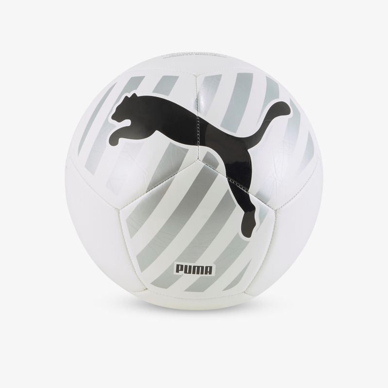 Puma Fußball in Weiß mit markantem Logo und stilvollem Streifendesign, ideal für Training und Spiel.