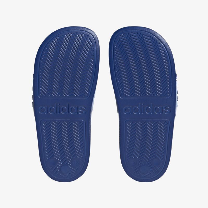 Strapazierfähige Sandalen mit rutschfester Sohle für hohen Tragekomfort und Langlebigkeit.