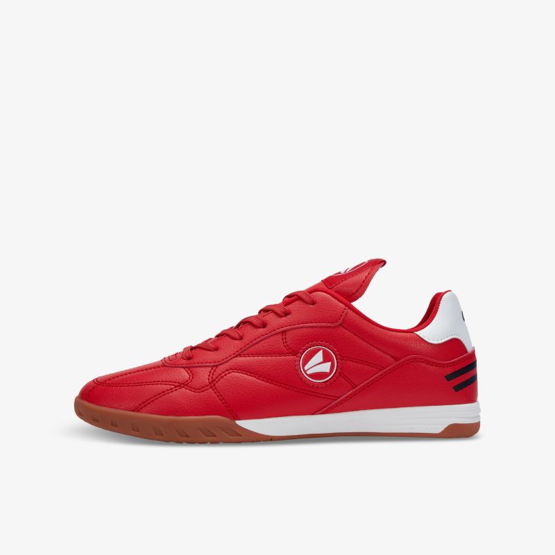 Stylischer roter Sneaker mit rutschfester Sohle und modernem Design, perfekt für Sport und Freizeit.