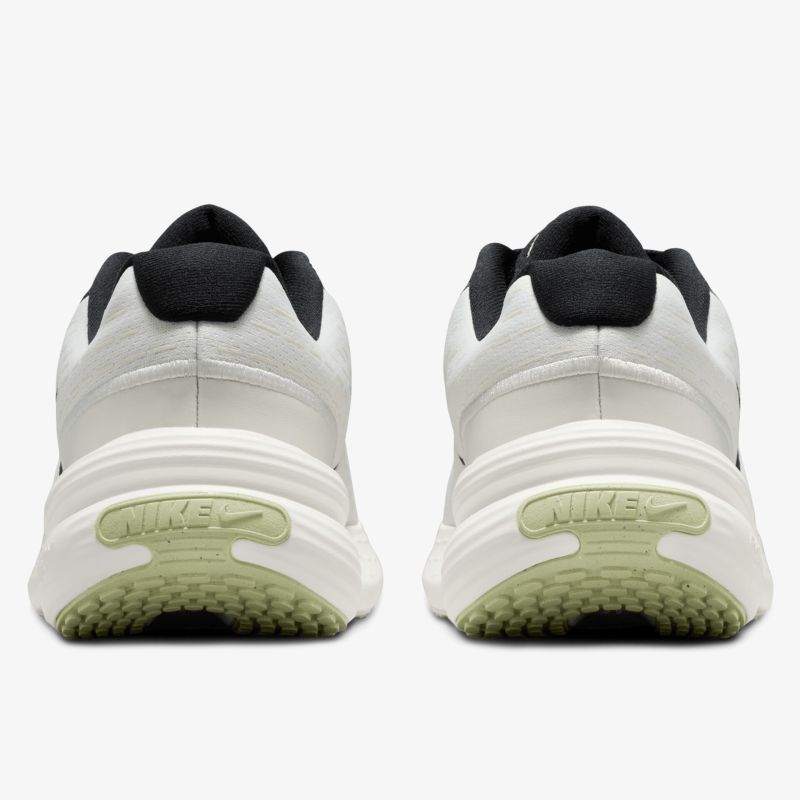Leichte, bequeme Laufschuhe mit rutschfester Sohle und atmungsaktivem Material in sportlichem Design