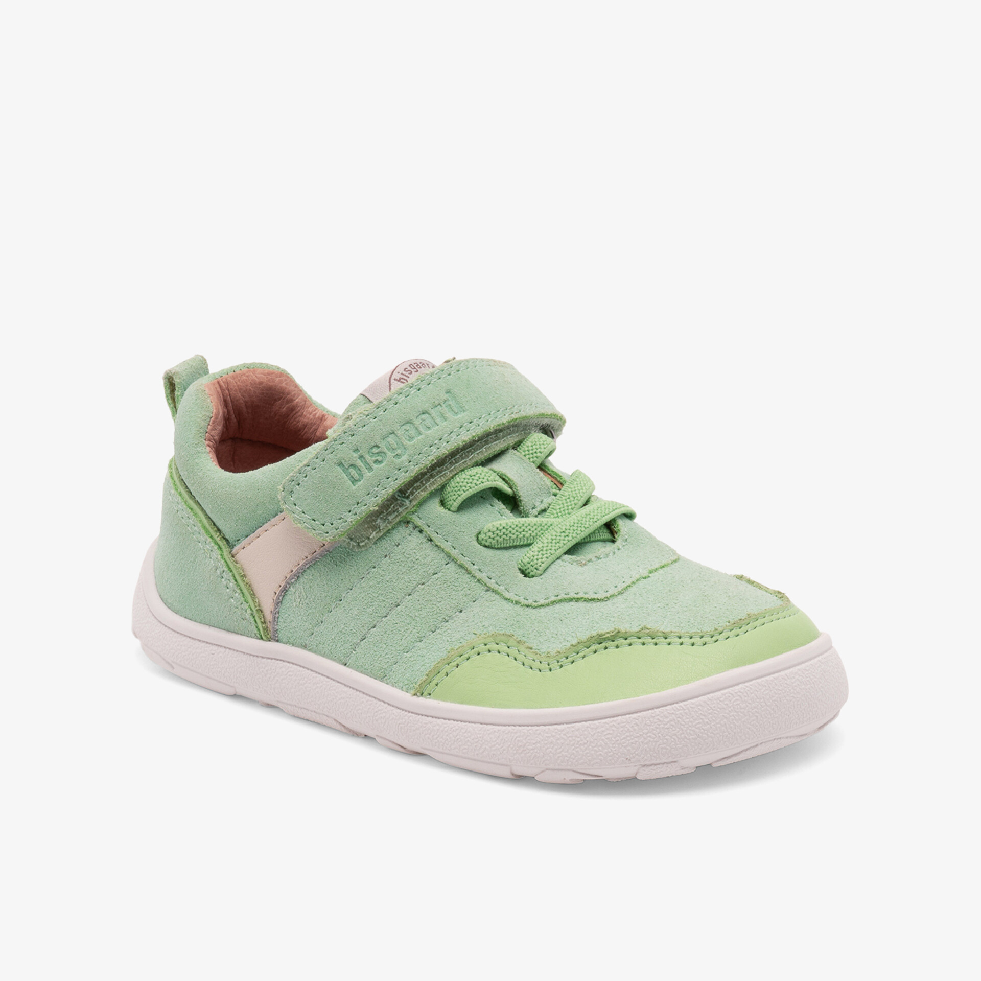 Leichter grüner Freizeitschuh mit Klettverschluss und flexibler rutschfester Sohle, atmungsaktiv und bequem