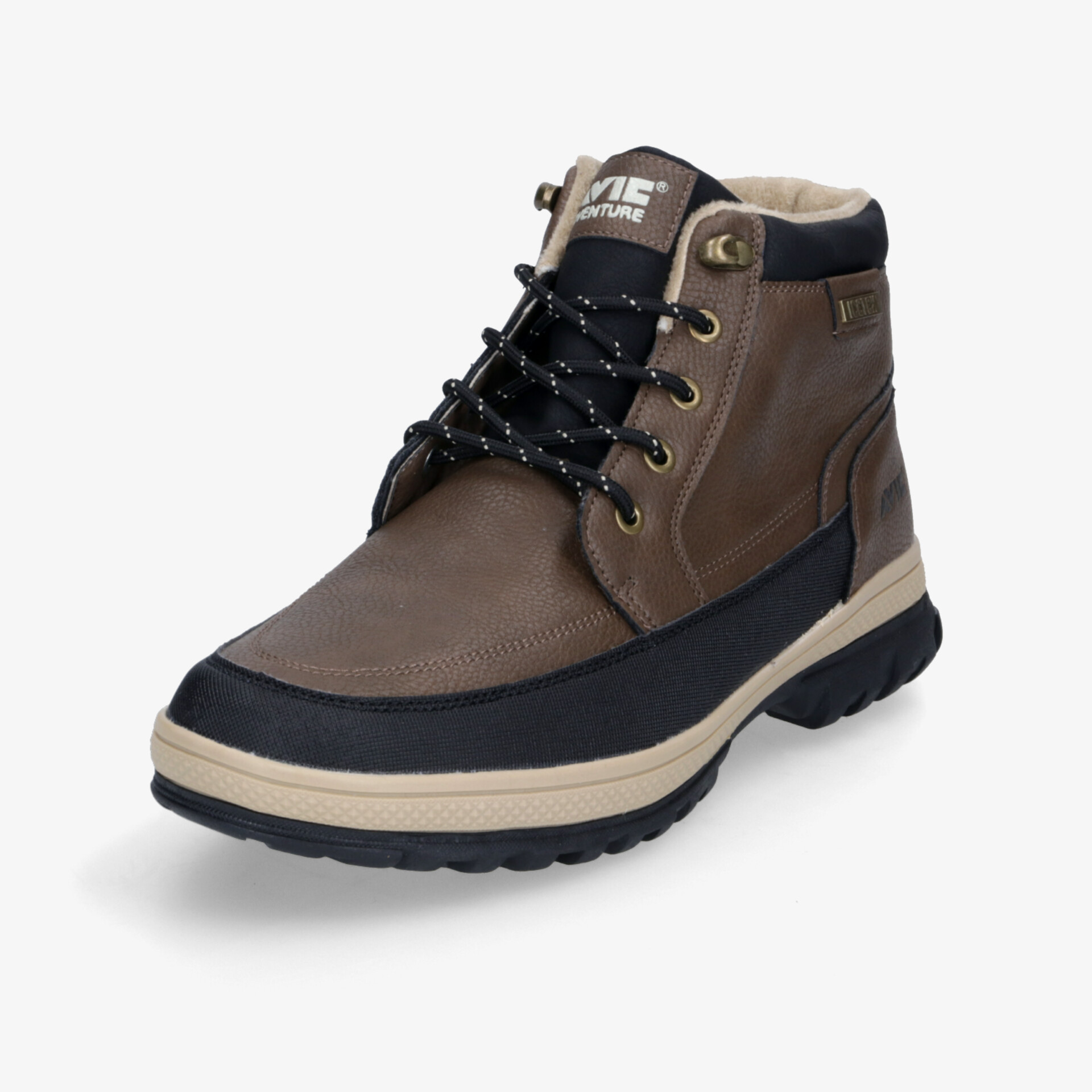 Robuster brauner Outdoor-Stiefel mit wasserabweisendem Material, rutschfester Sohle und komfortabler Polsterung, schräg vorne