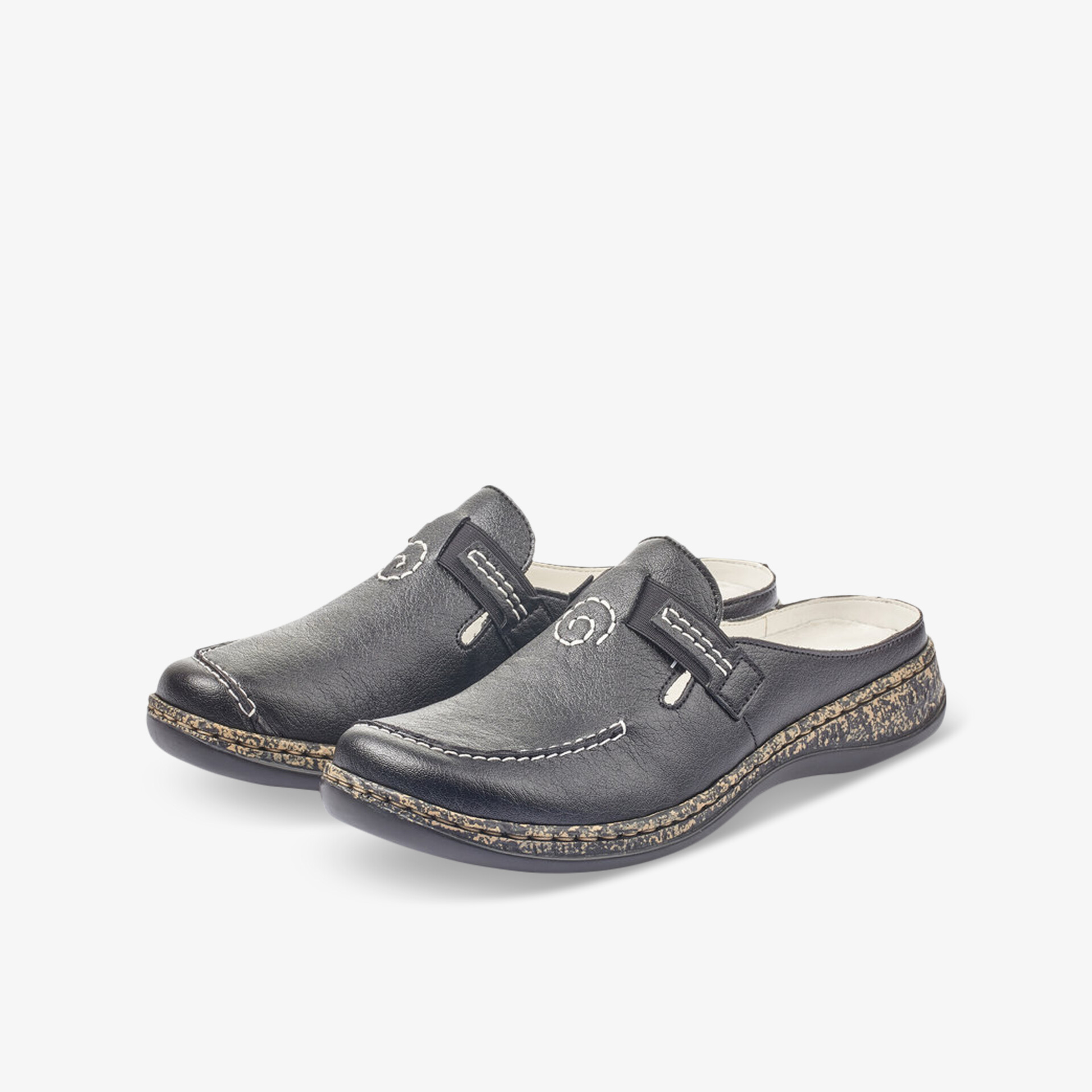 Bequeme graue Slipper mit rutschfester Sohle und flexiblem Design für optimalen Tragekomfort