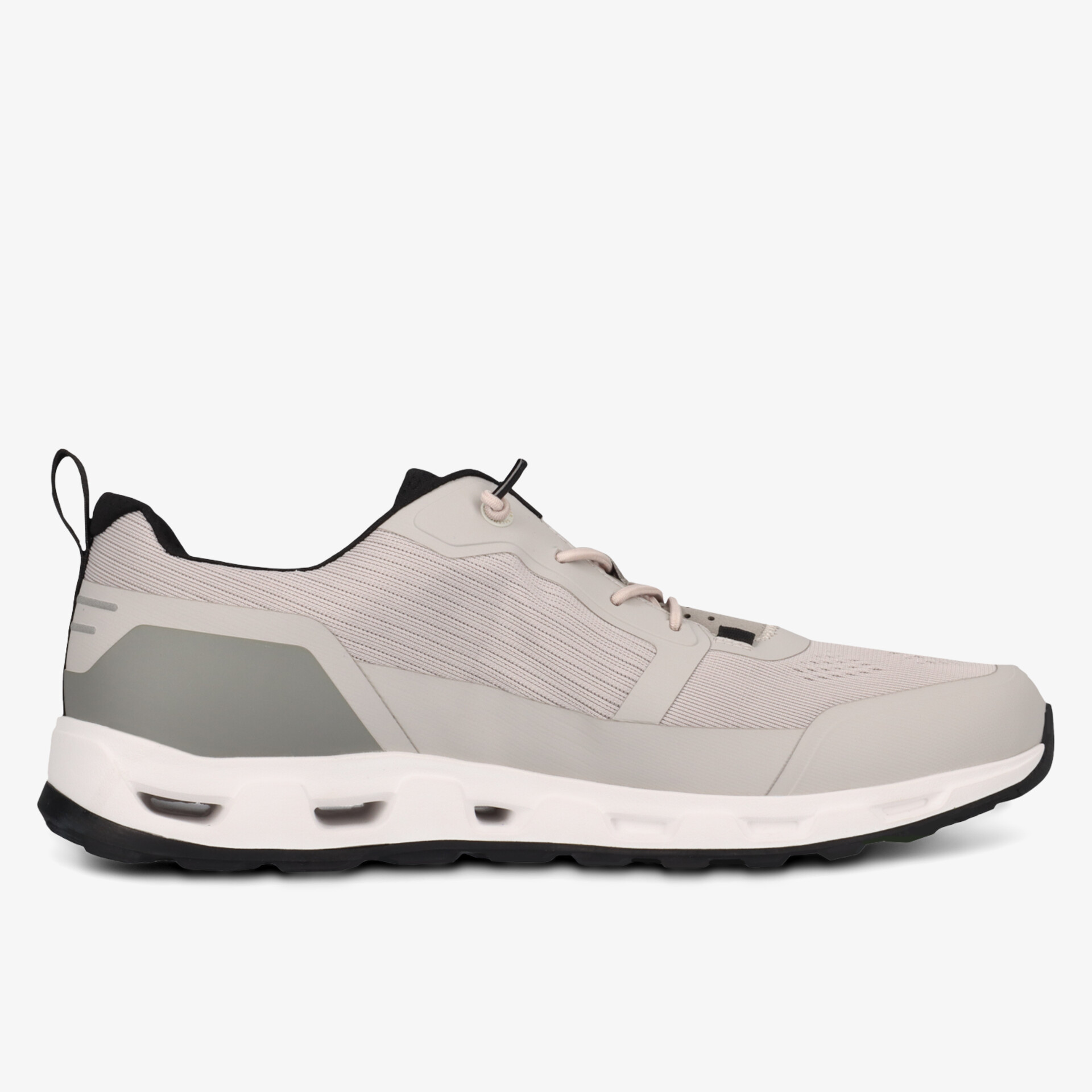 Leichter, atmungsaktiver Schuh in modernem Design mit strapazierfähiger Sohle.