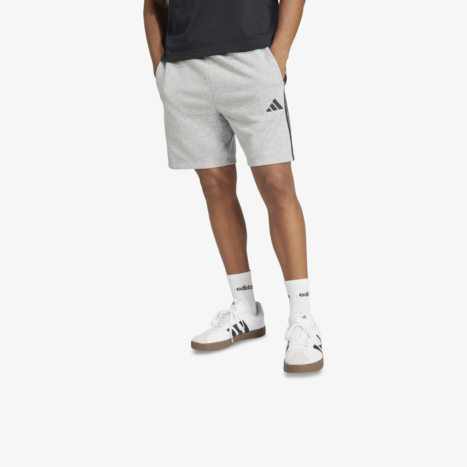 Sportliche, bequeme kurze Hose aus leichtem, elastischem Material, ideal für Freizeit und aktiven Alltag