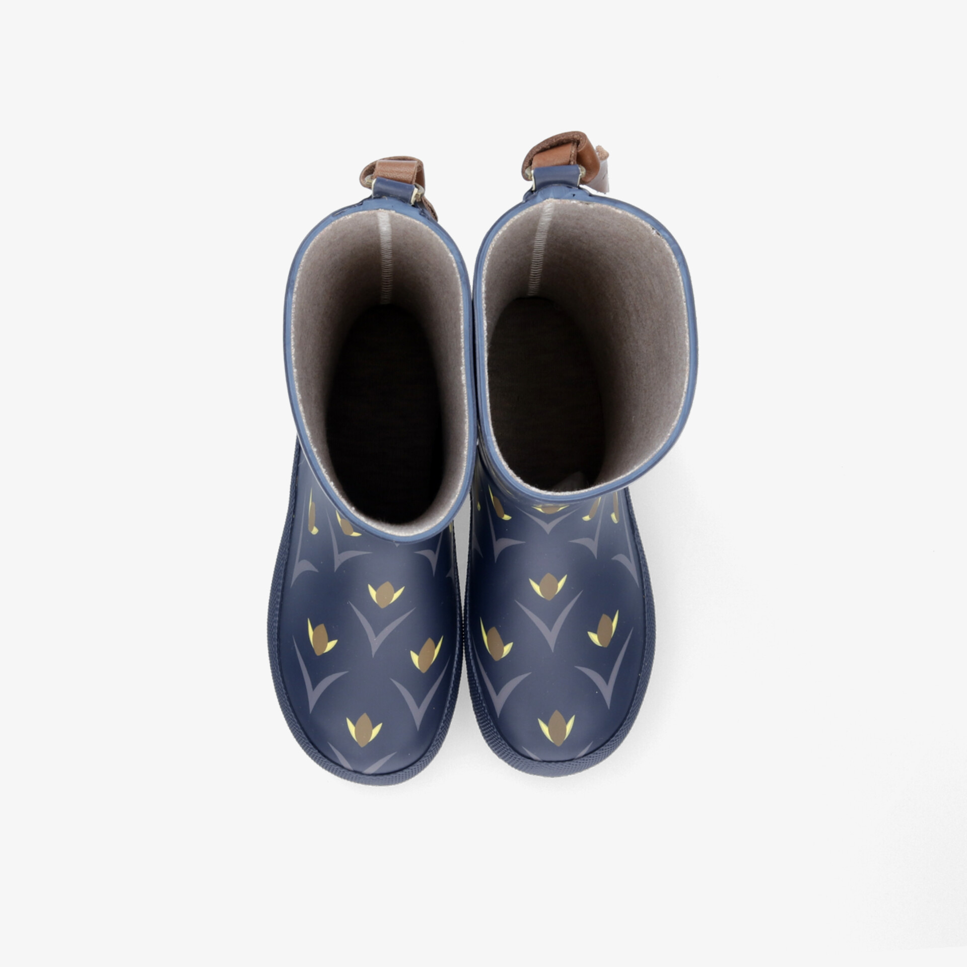 Modische Gummistiefel mit blauem Blumenmuster für optimalen Tragekomfort und Schutz bei Regenwetter.