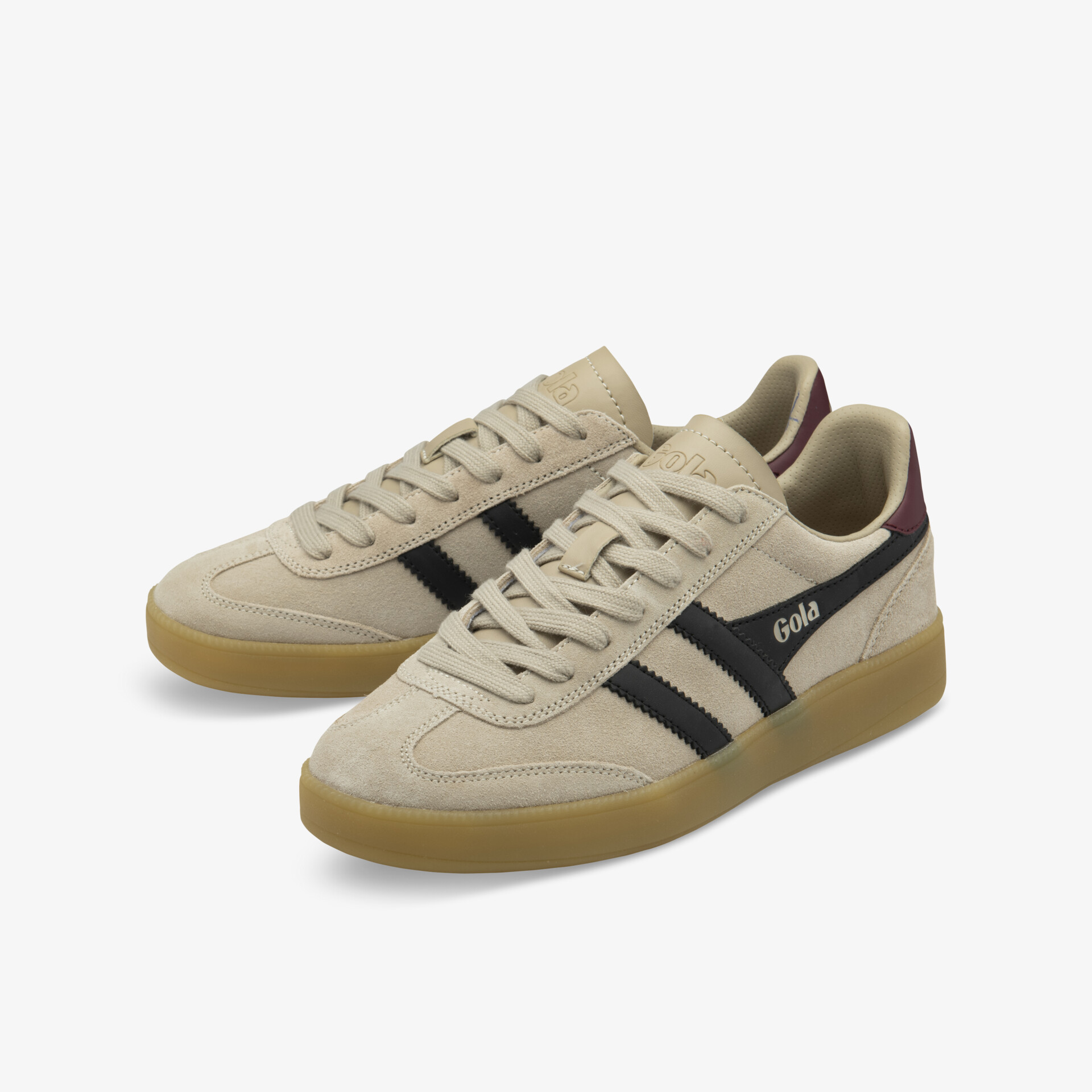 Beige Sneaker mit schwarzen Streifen und rutschfester Gummi-Sohle für sportlichen Komfort und vielseitigen Look