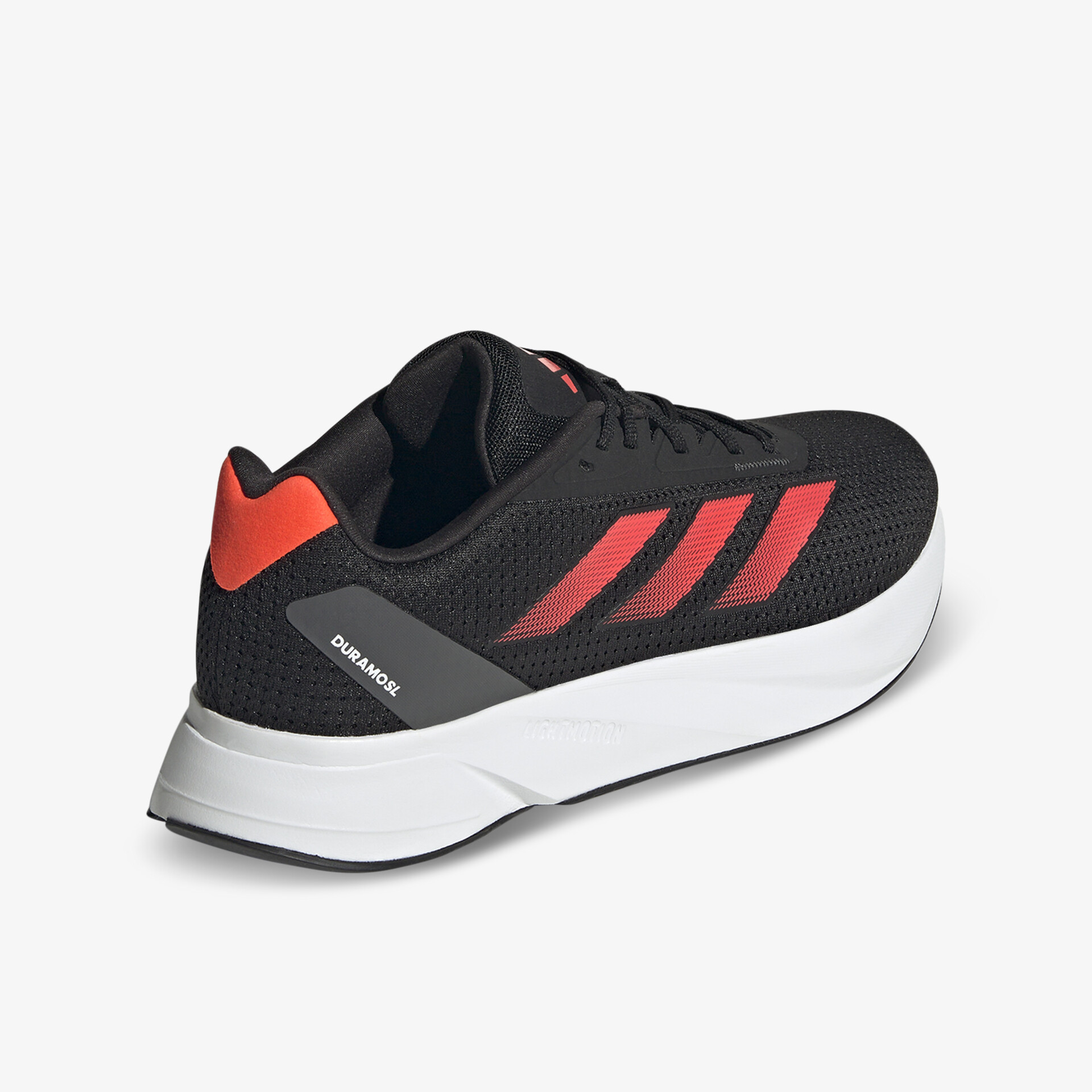 Moderner sportlicher Schuh mit atmungsaktivem Material und rutschfester Sohle, ideal für Komfort und Performance