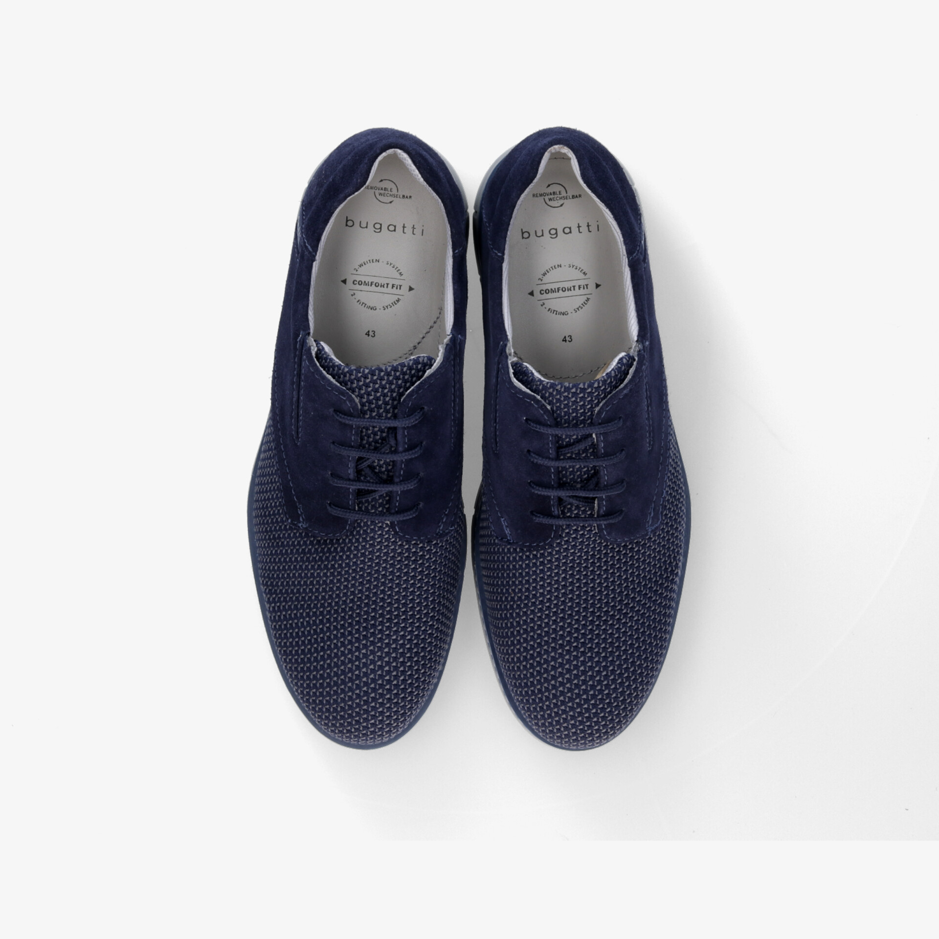 Bequeme schwarze Sneaker im Paar, leichte atmungsaktive Oberfläche und flexible Schnürung für optimalen Tragekomfort