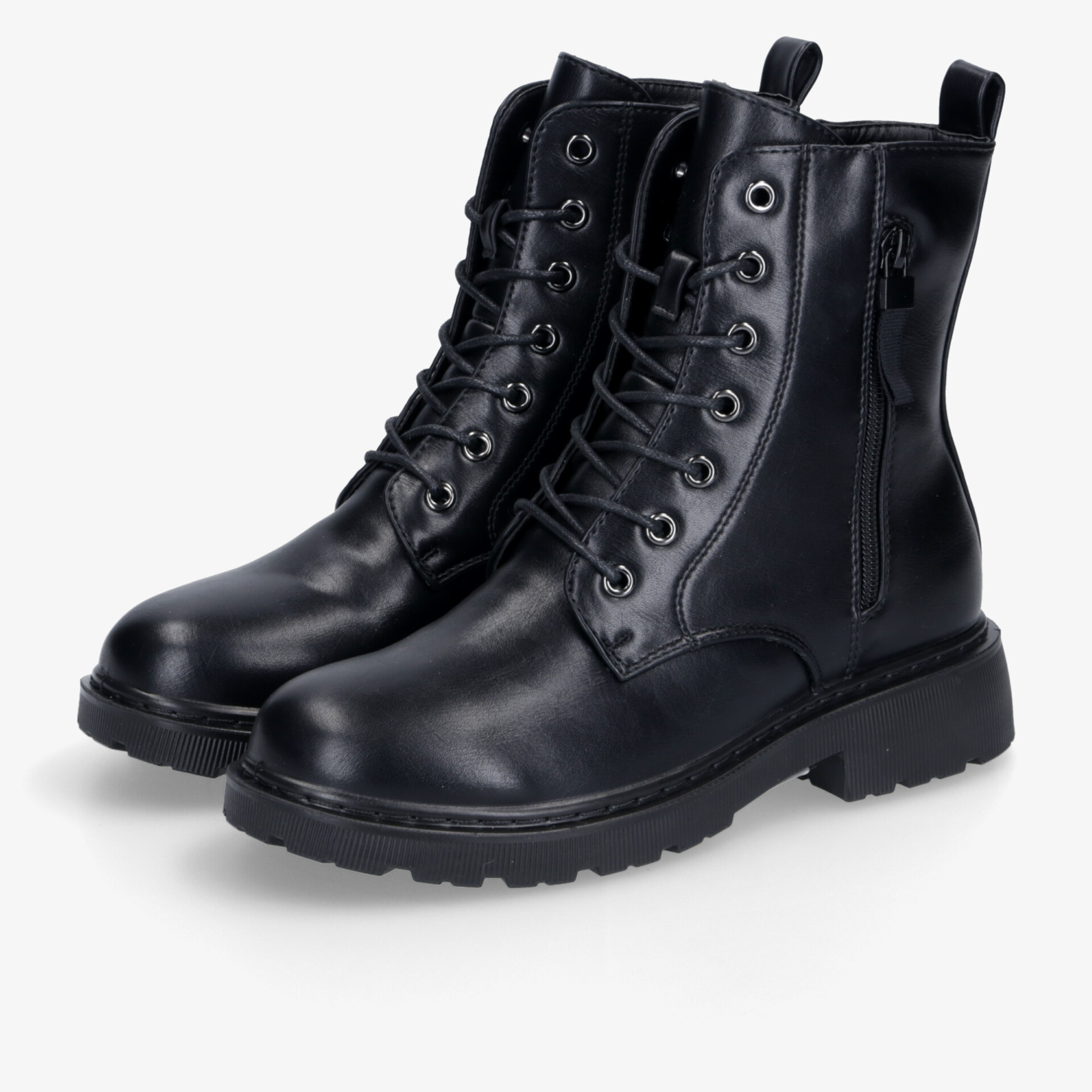 Stilvolle schwarze Stiefel mit robuster Sohle und Schnürung, ideal für Alltag und Outdoor-Abenteuer.