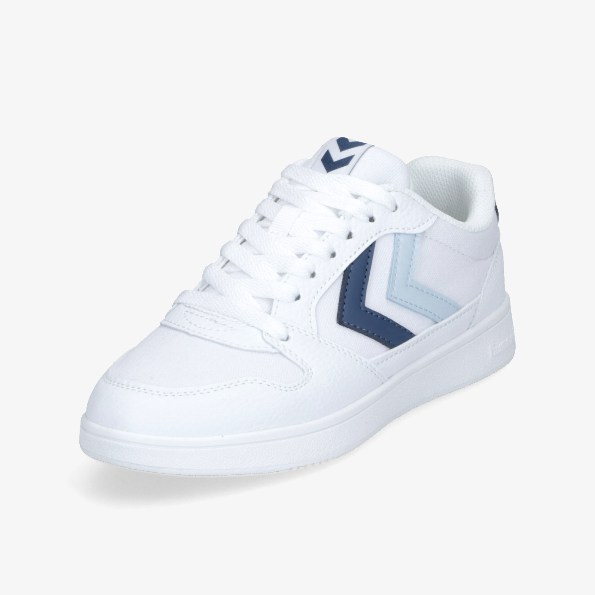 Moderner weißer Sneaker mit blauem Chevron-Design, komfortabel und langlebig, rutschfeste Sohle