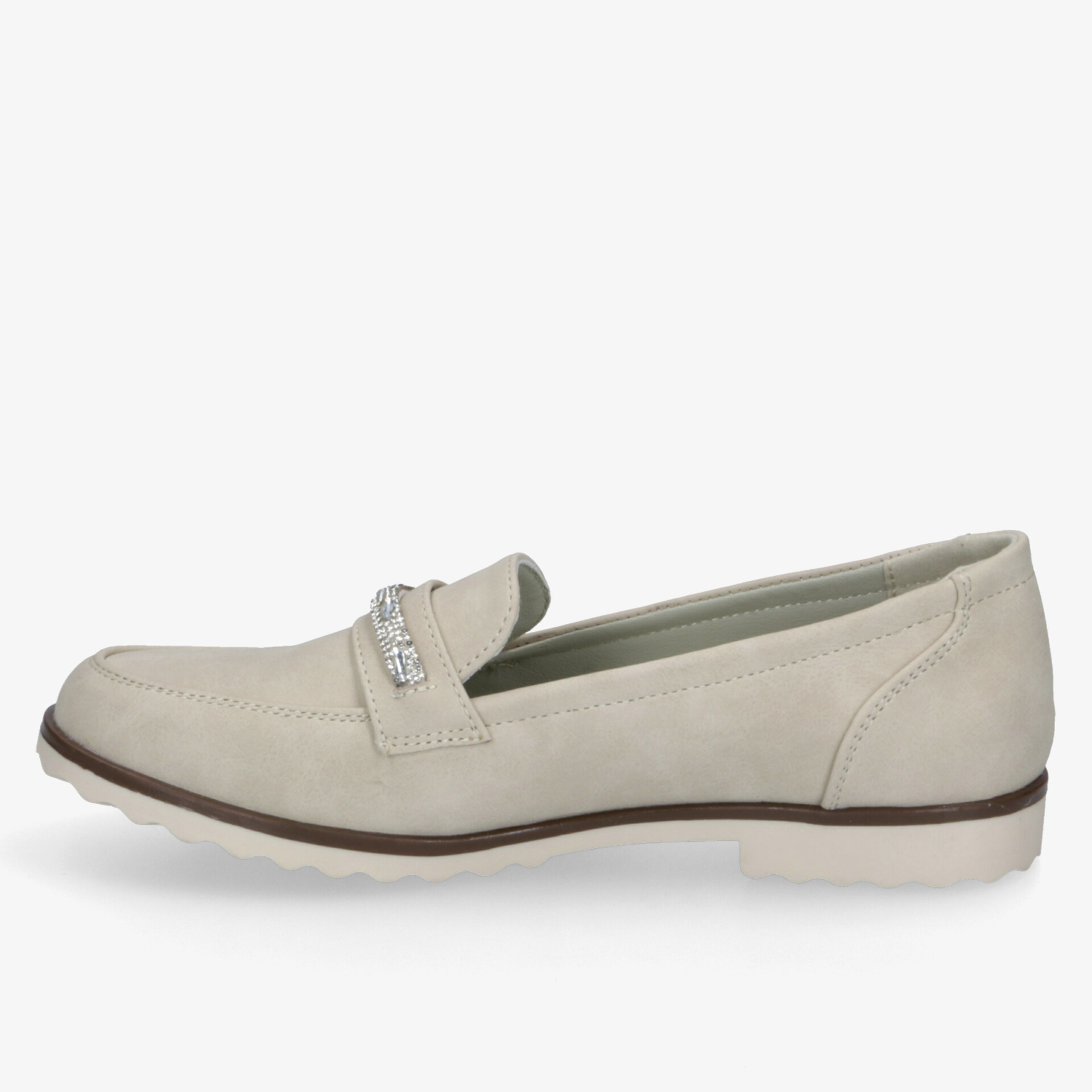 Eleganter beiger Loafer mit rutschfester Sohle und dekorativem Detail für modernen Komfort.