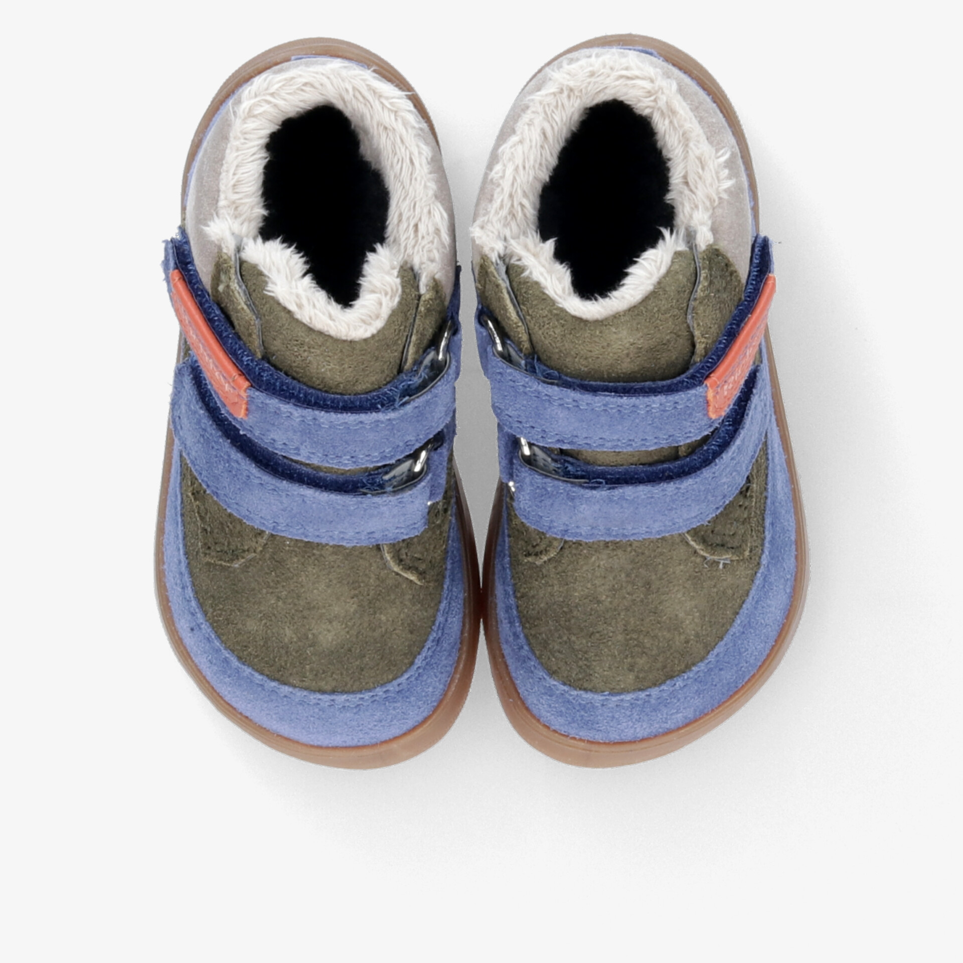 Warme, bequeme Kinderschuhe mit verstärkter Zehenkappe und sicherem Halt, hochwertige Materialien sichtbar