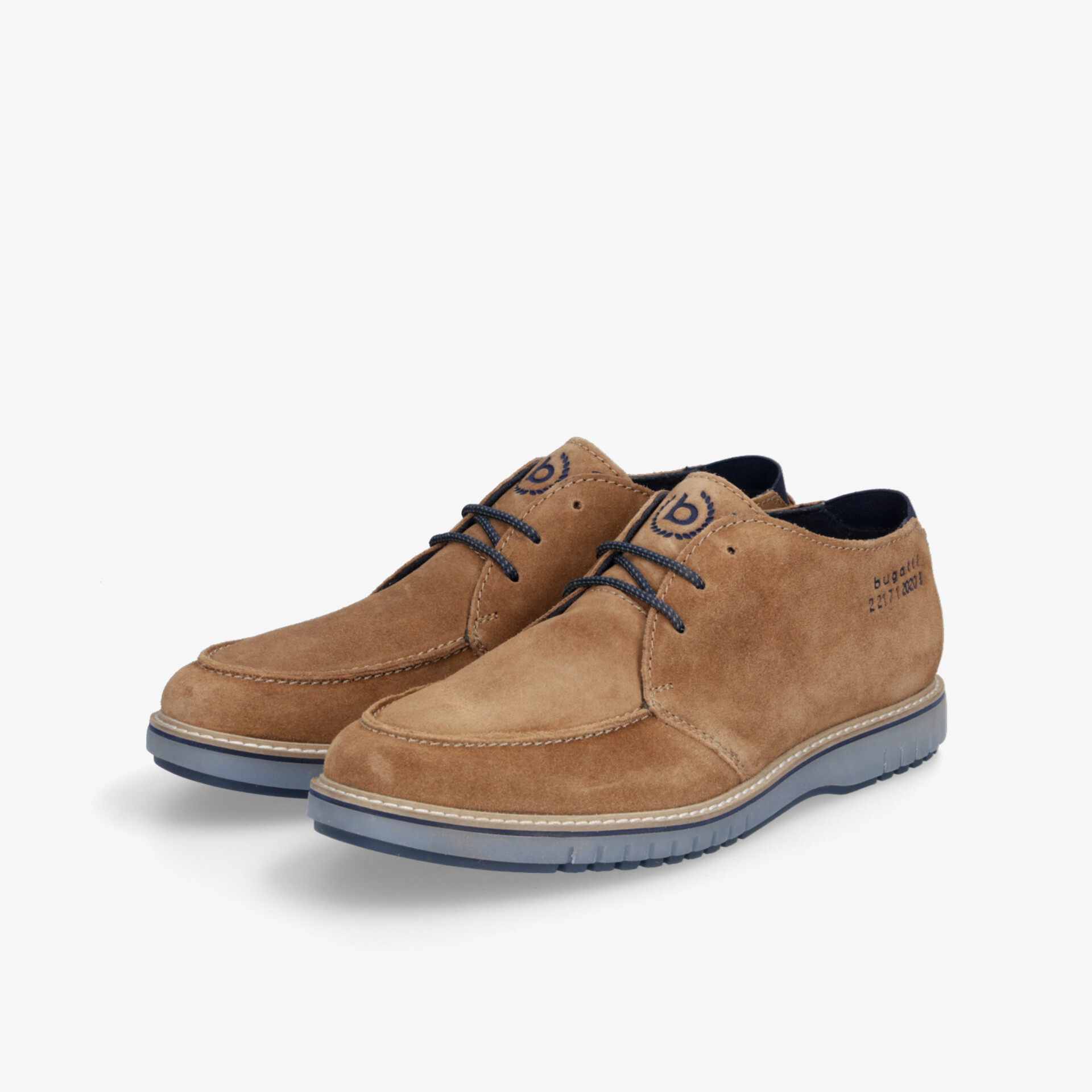 Braune Lederschuhe mit rutschfester Sohle und klassischer Schnürung, ideal für Freizeit und Alltag.