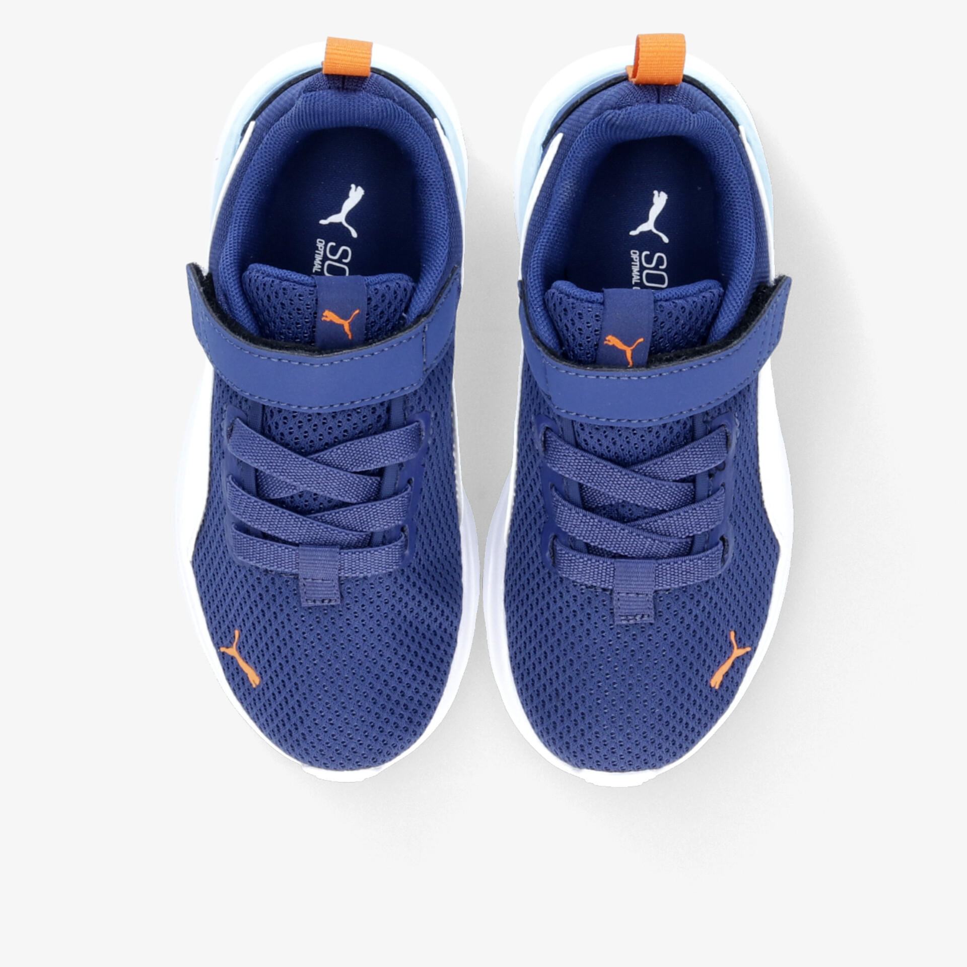 Leichte, atmungsaktive Sportschuhe in Blau mit rutschfester Sohle und bequemer Passform, von oben als Paar sichtbar