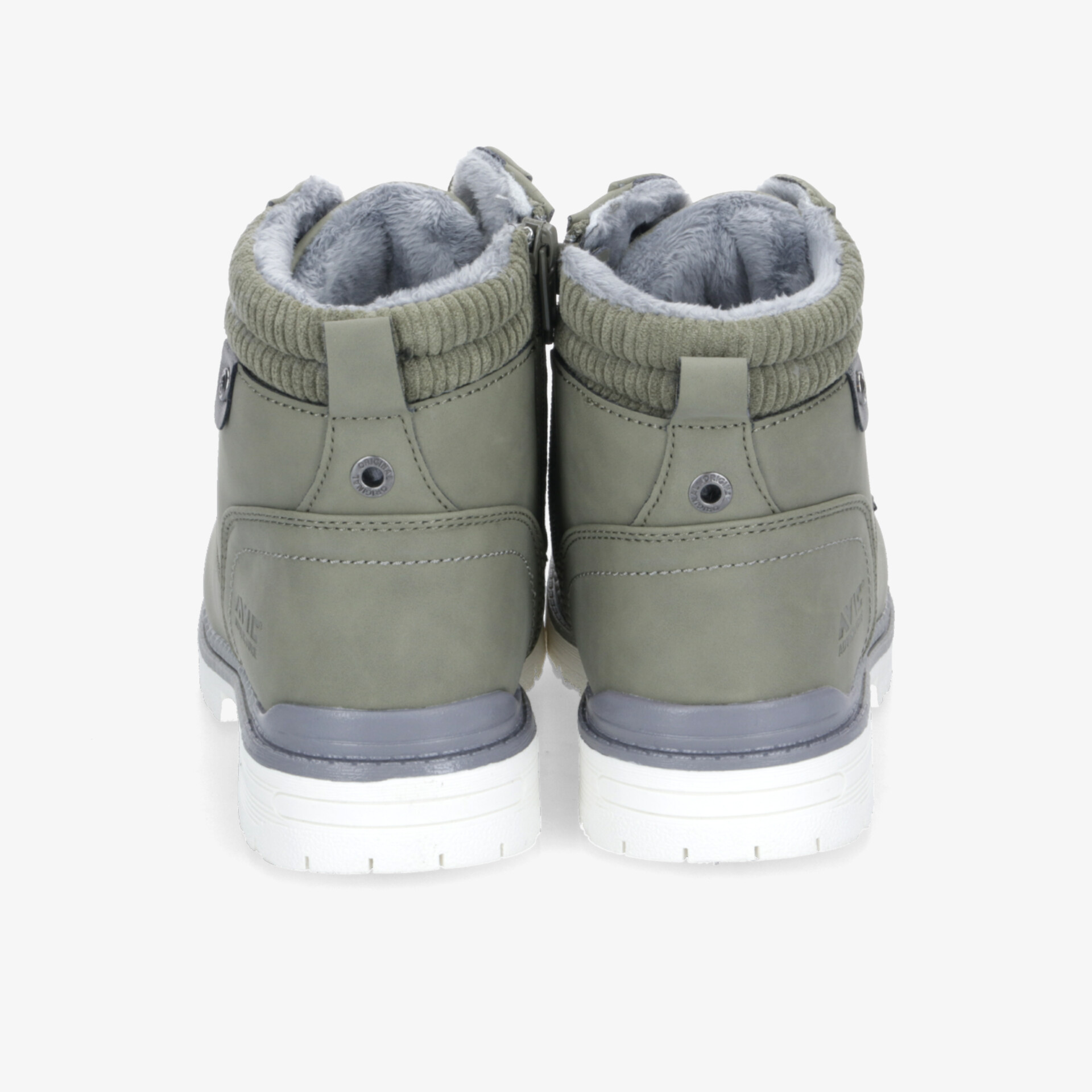 Robuste Schuhe mit warmer, gepolsterter Innenfütterung und stabiler Rückansicht für sicheren Halt und Tragekomfort