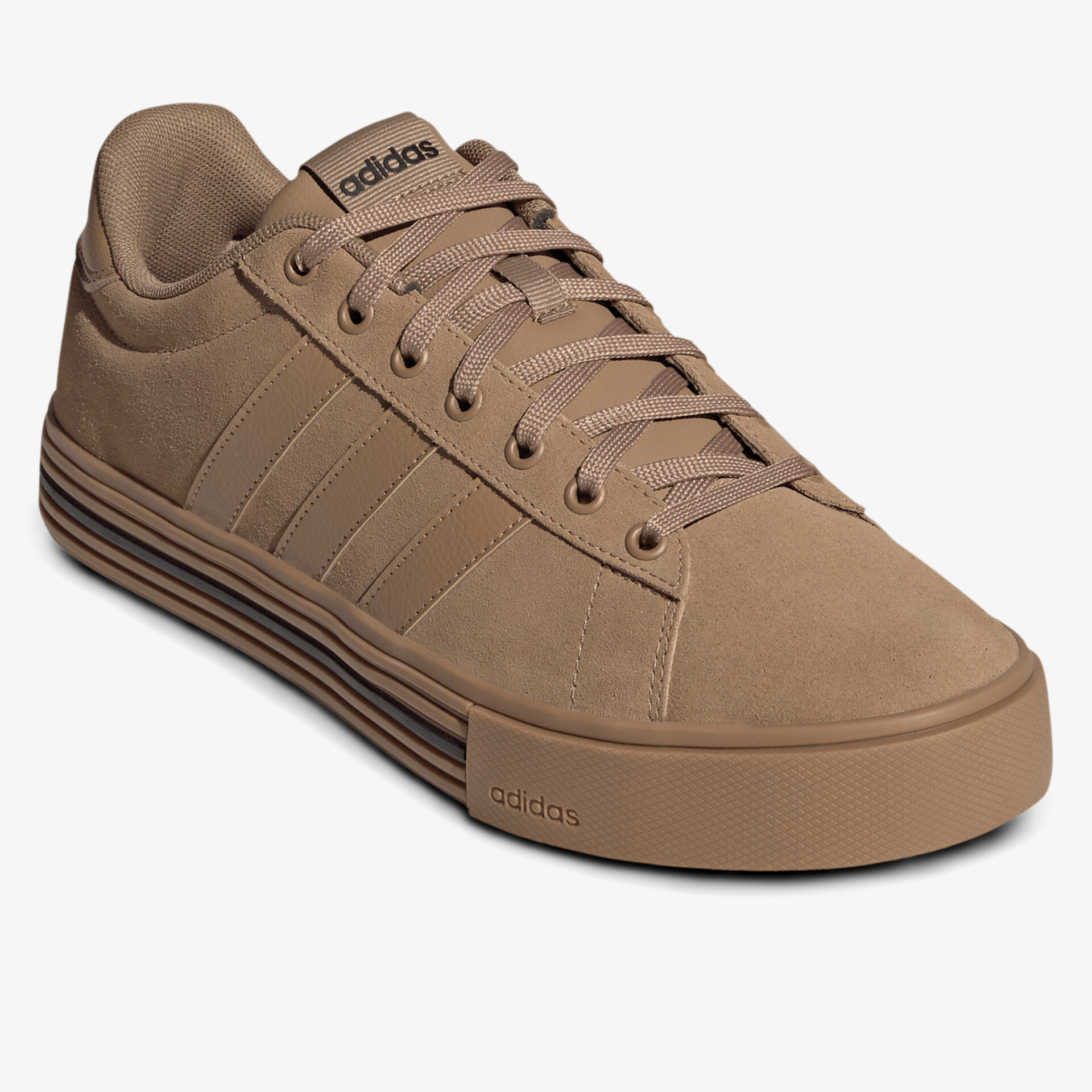 Beiger Sneaker mit robustem Material, eleganter Linienführung und komfortabler Passform für den Alltag