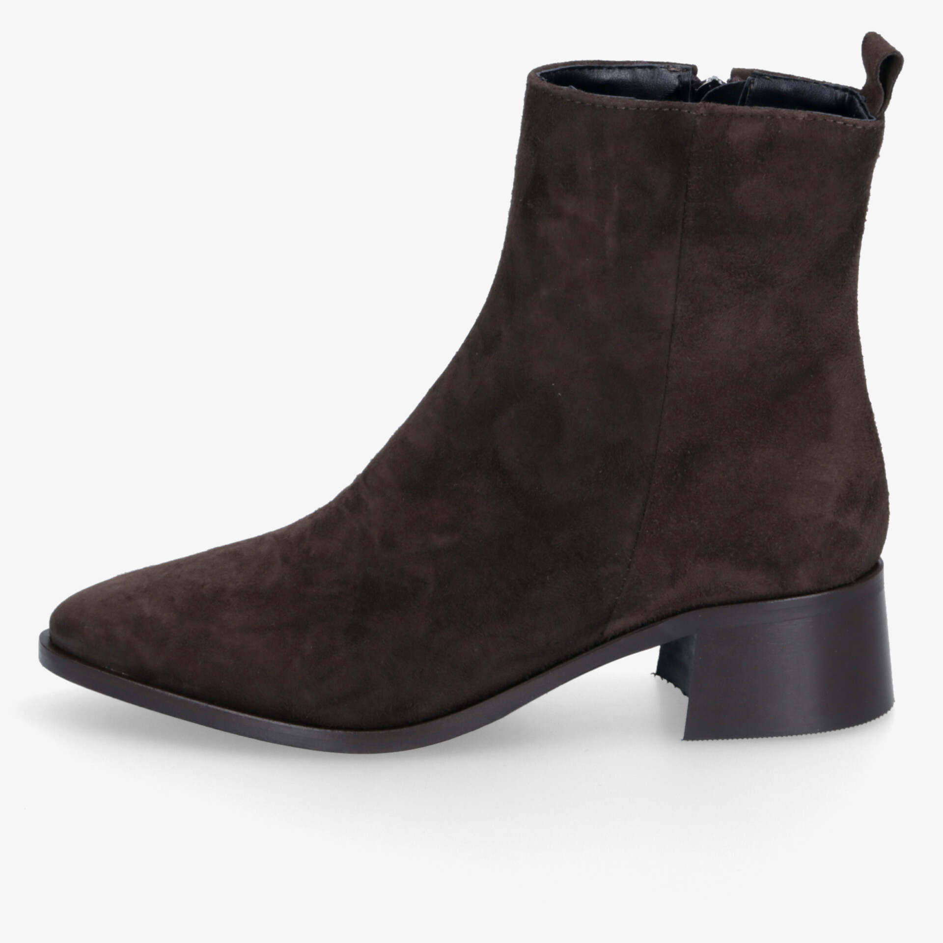 Dunkelbrauner Ankle Boot aus weichem Wildleder mit mittelhohem Blockabsatz und komfortabler Passform, seitliche Ansicht