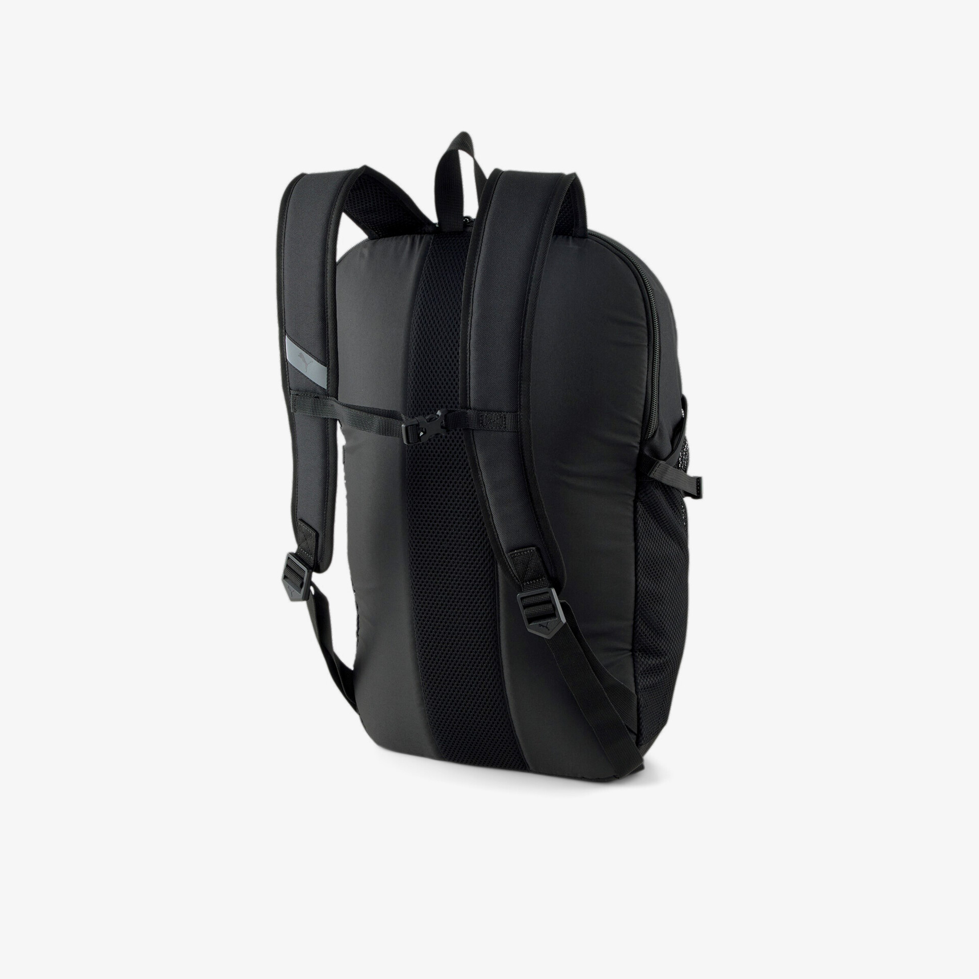 Schwarzer Rucksack mit verstellbaren Trägern und stilvollem Design, ideal für Alltag und Reisen.