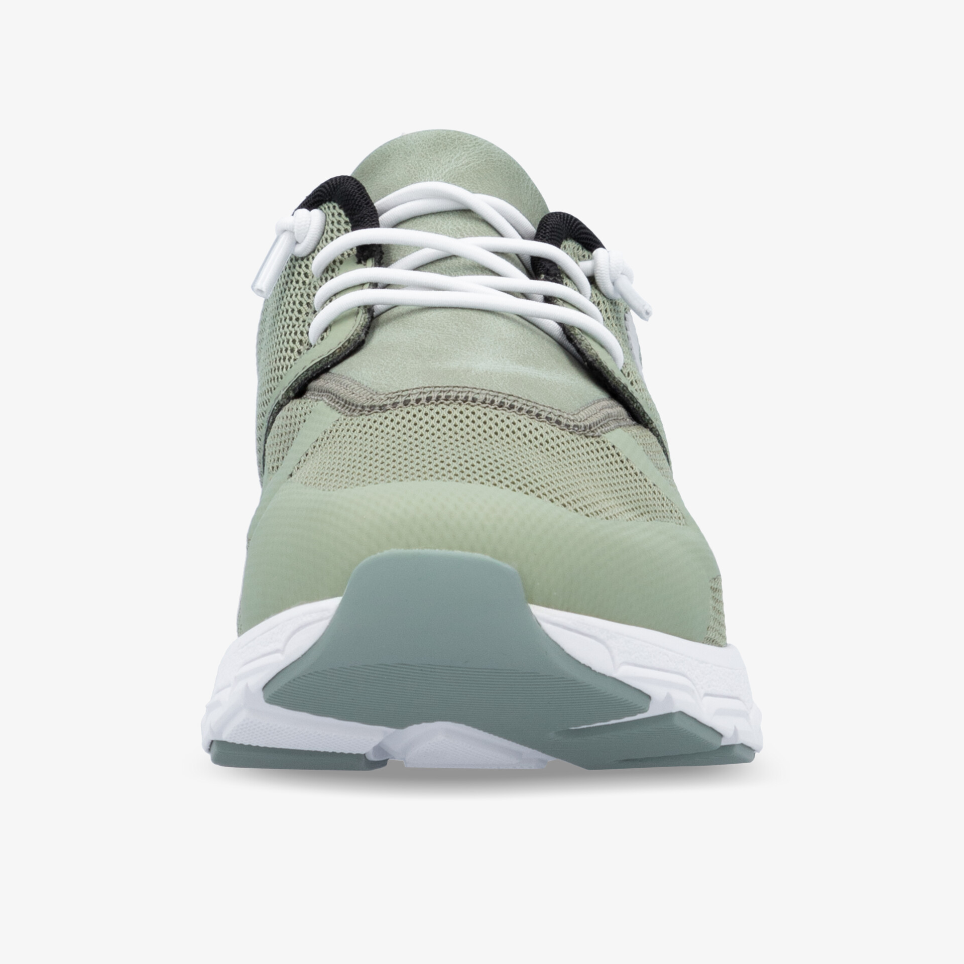 Sportlicher grüner Sneaker in Frontansicht mit gepolsterter Sohle und rutschfester Laufsohle für optimalen Komfort