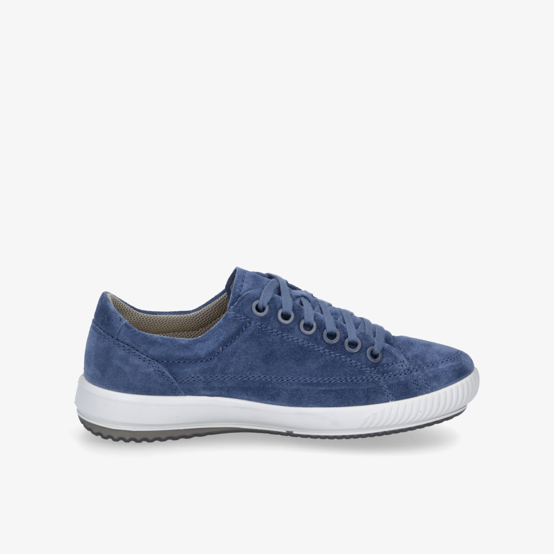Moderner blauer Sneaker mit rutschfester Sohle. Ideal für Freizeitaktivitäten und ganztägigen Komfort.