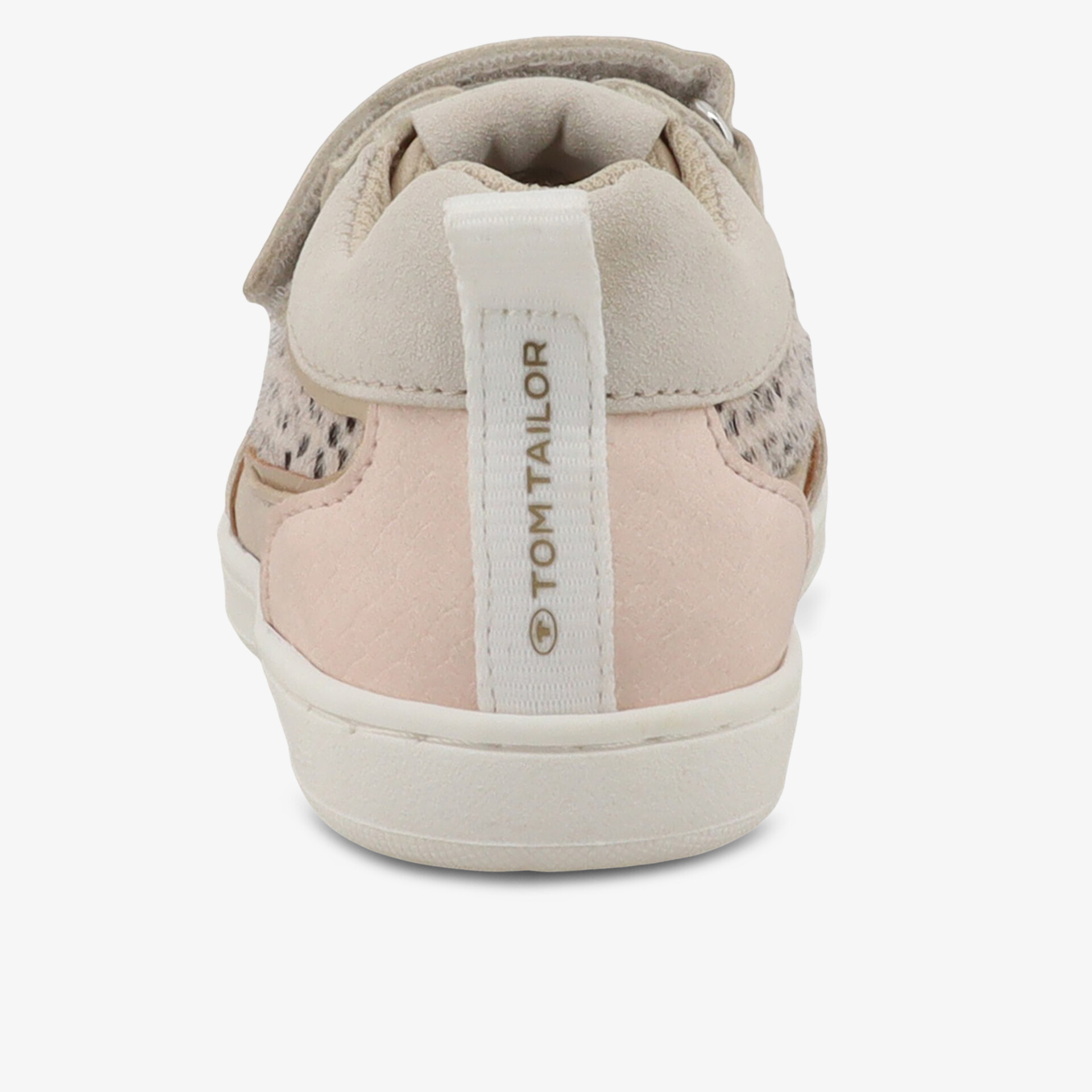 Rückansicht des kompakten Sneakers mit weicher Polsterung und atmungsaktivem Material für hohen Tragekomfort