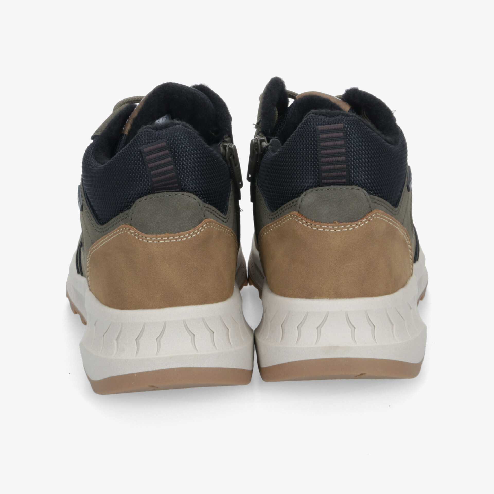 Rückansicht bequemer Schuhe mit gepolstertem Fersenbereich und robuster Sohle in Beige und Schwarz