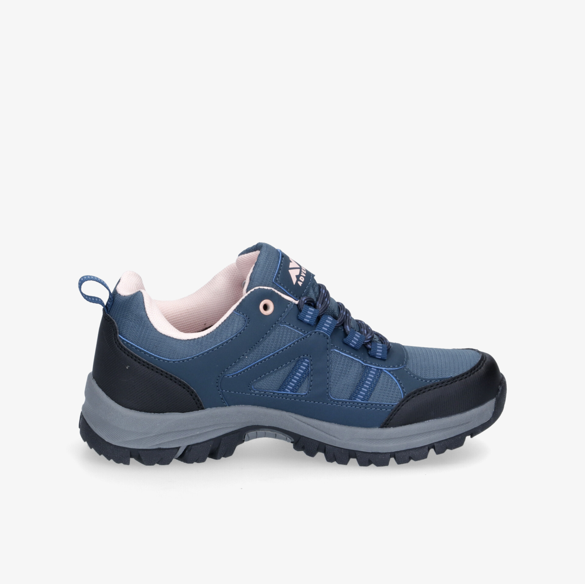 Robuster und bequemer blauer Wanderschuh mit rutschfester Sohle und atmungsaktivem Material.