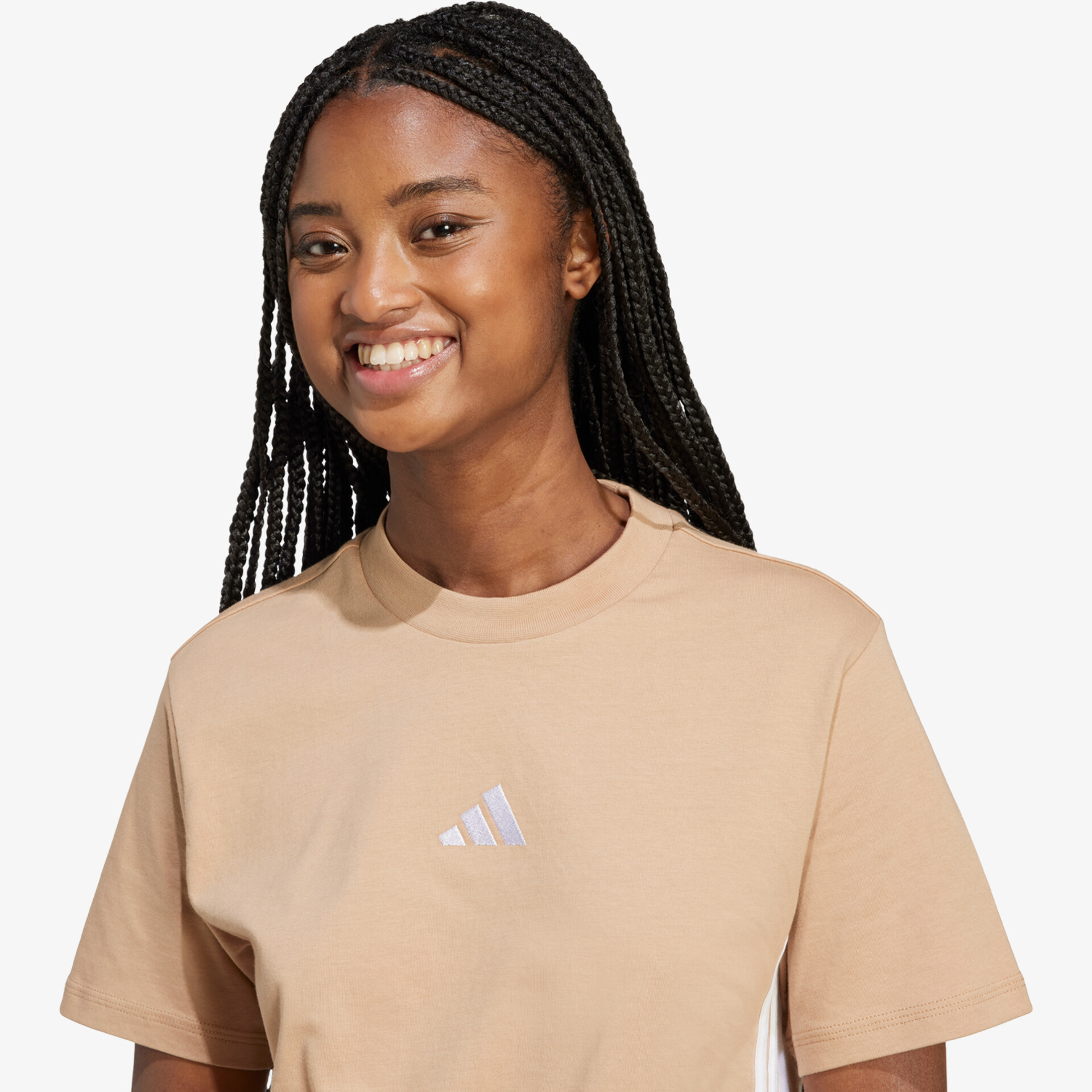 Leichtes, bequemes T-Shirt mit schlichtem Design und dezentem Logo vorne