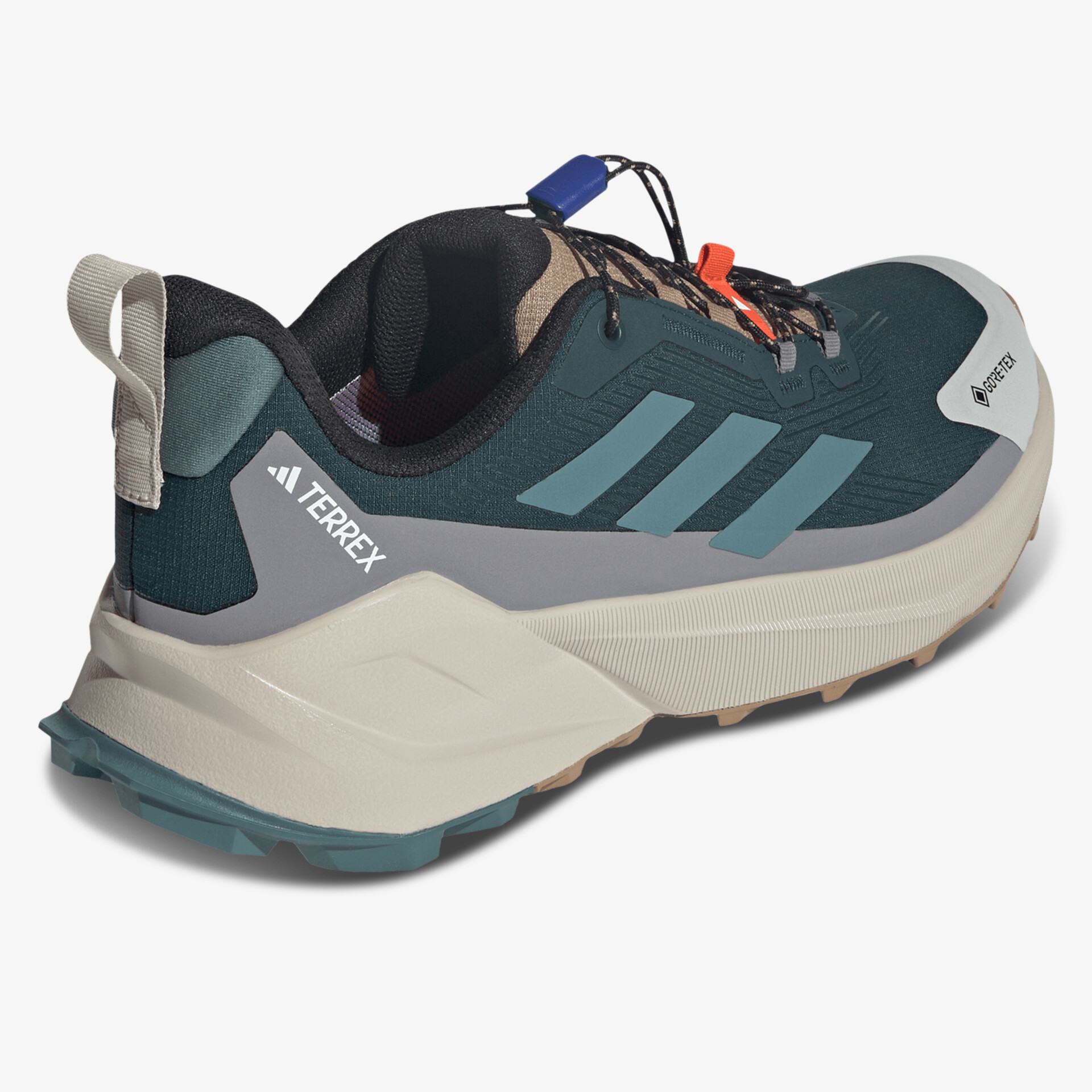 Robuster Trekking-Schuh mit atmungsaktivem Material und stabiler Sohle für komfortable Outdoor-Erlebnisse