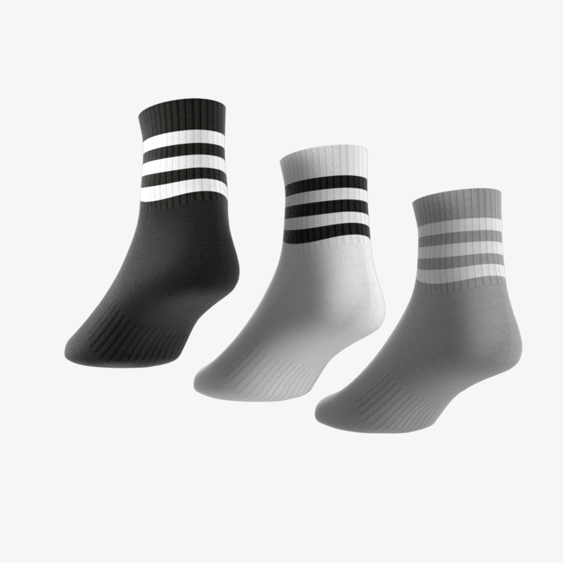 Vielseitiges 3er-Pack sportlicher Socken in eleganten Farbvariationen mit komfortablem Sitz und elastischem Bündchen.