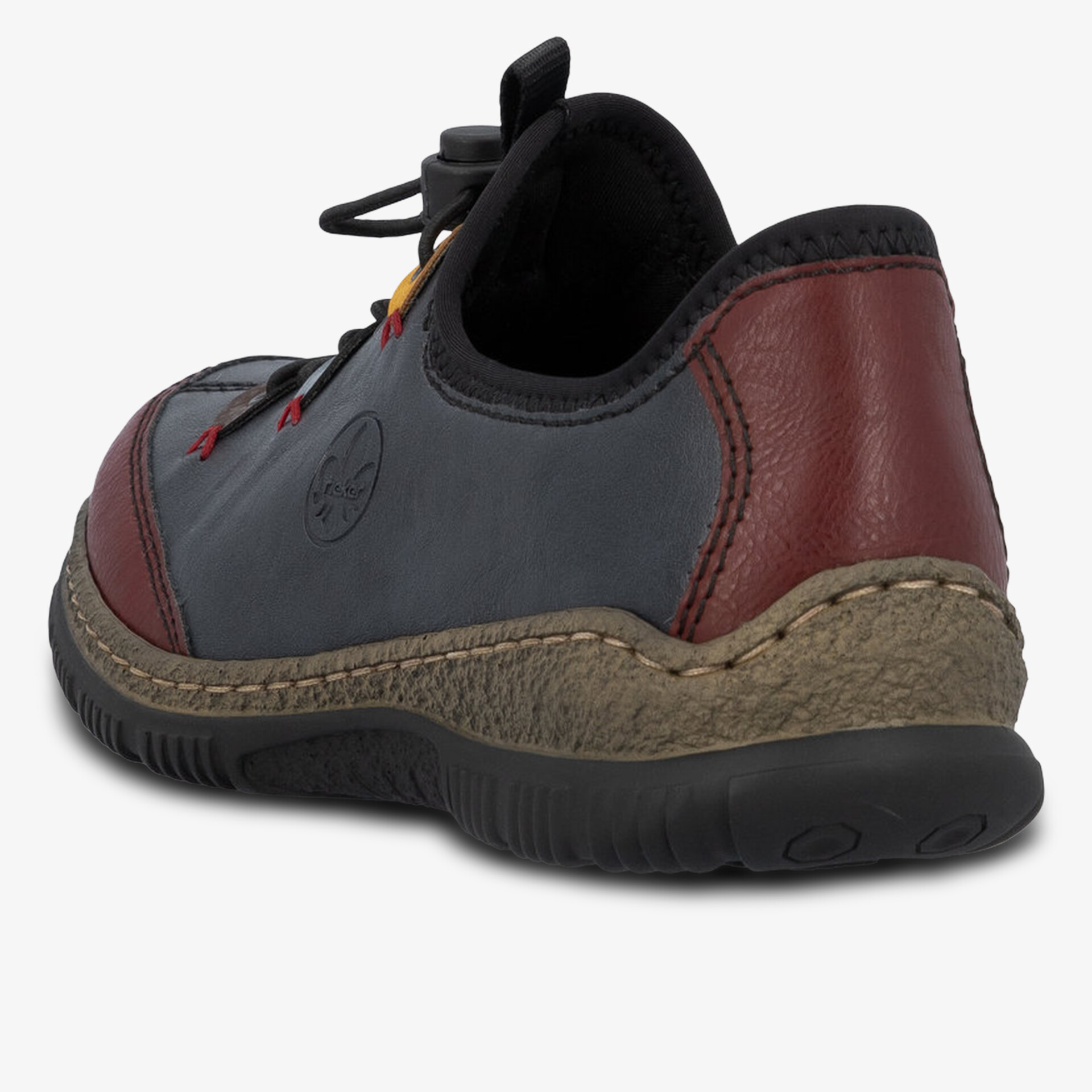 Schuh mit robuster Sohle und hochwertigem Leder, bequemer Schnitt und modische Farbgestaltung