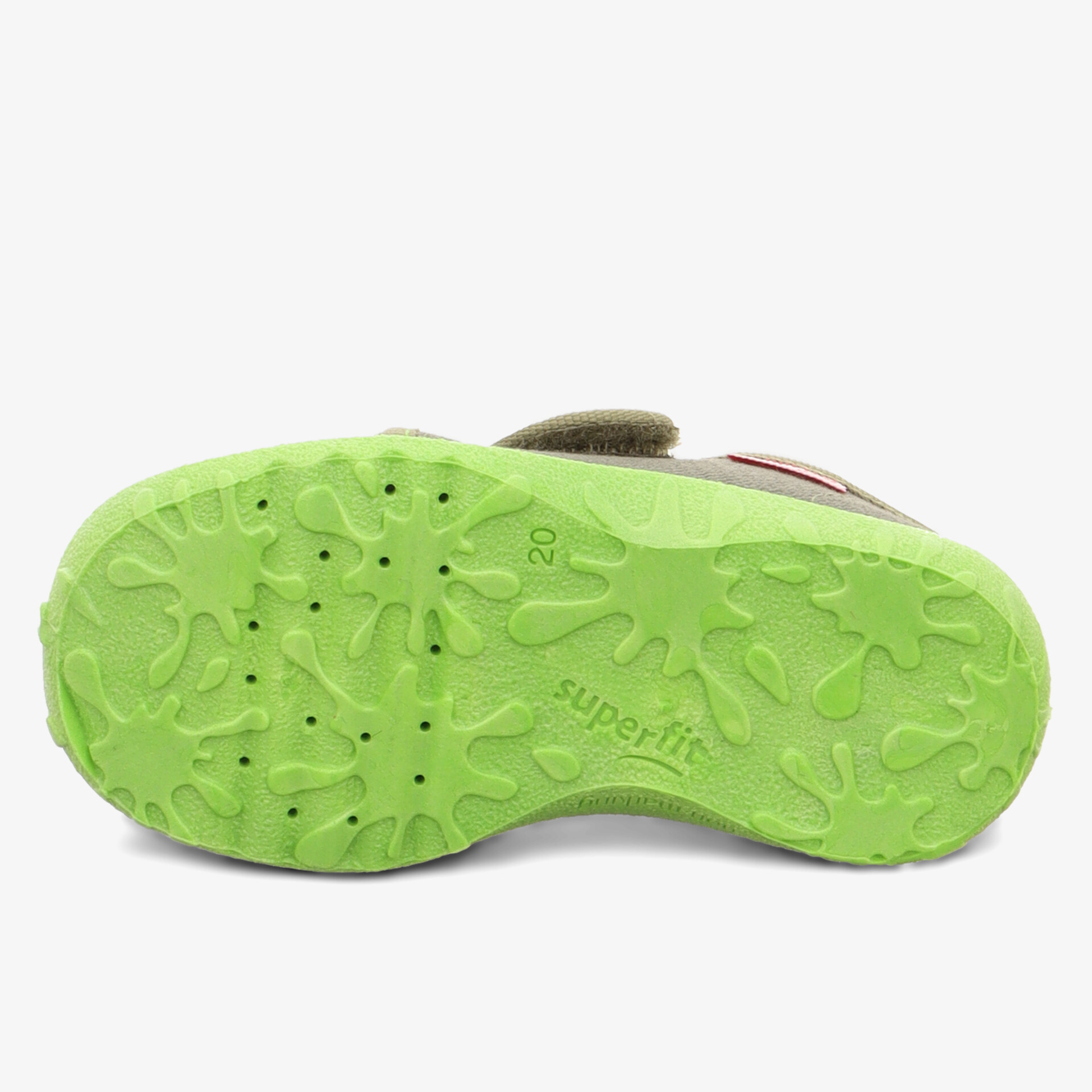 Grüne Schuhsohle mit rutschfestem Profil für optimalen Halt und Komfort bei jedem Schritt