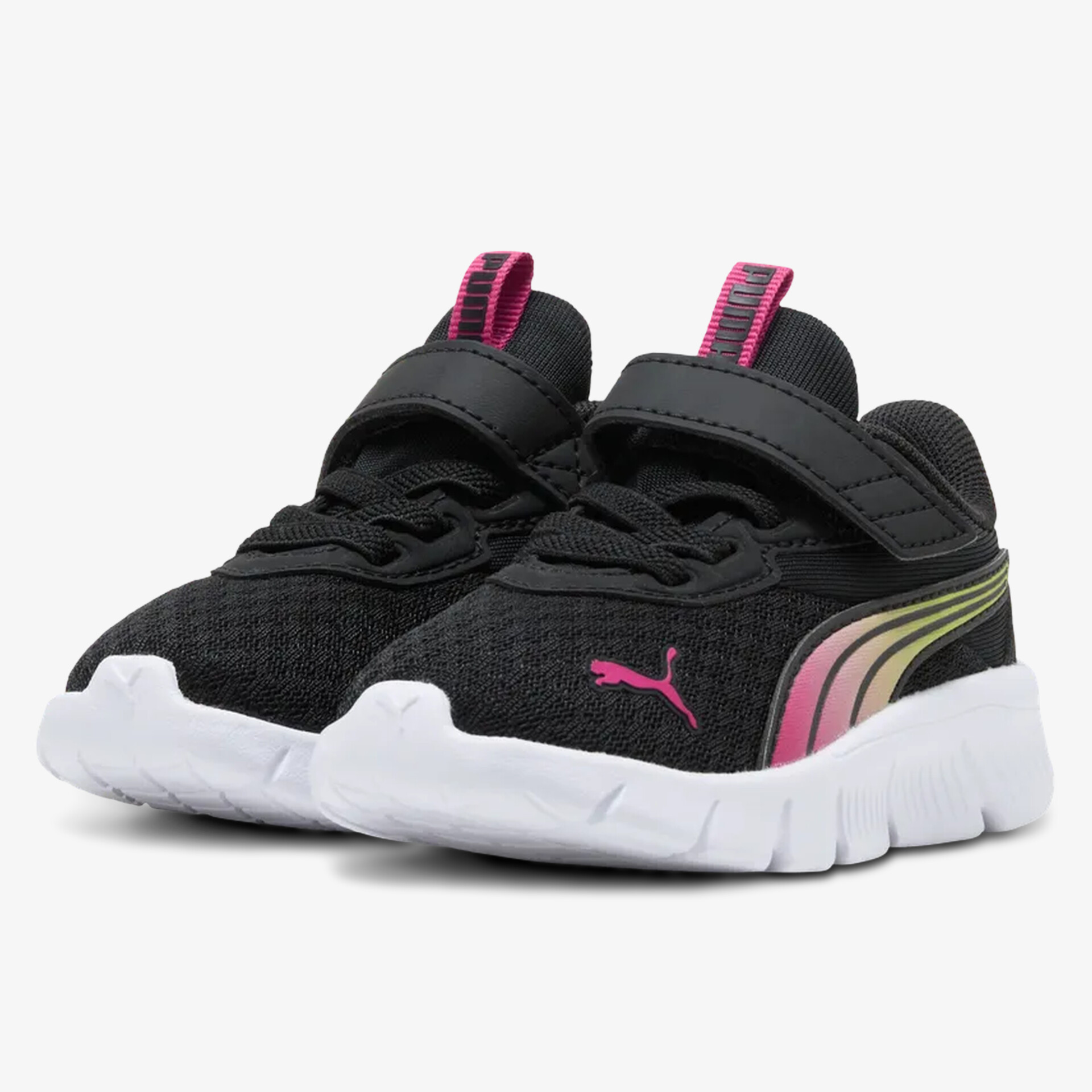 schwarze Puma Sneaker mit flexibler weißen Sohle und buntem Seitenlogo, bequem und atmungsaktiv