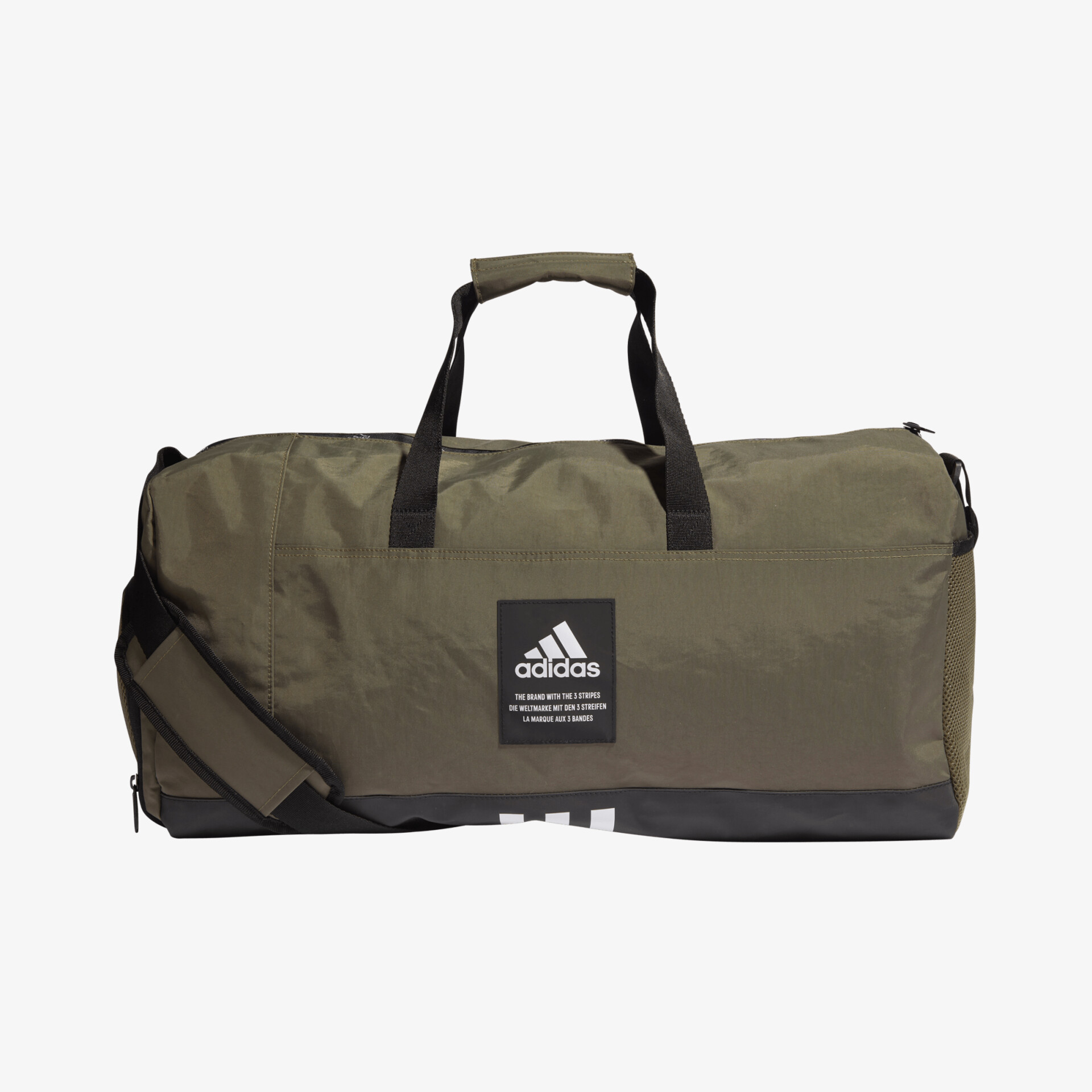 Geräumige Adidas Sporttasche in Olivgrün mit robustem Tragegurt und Markenlogo.