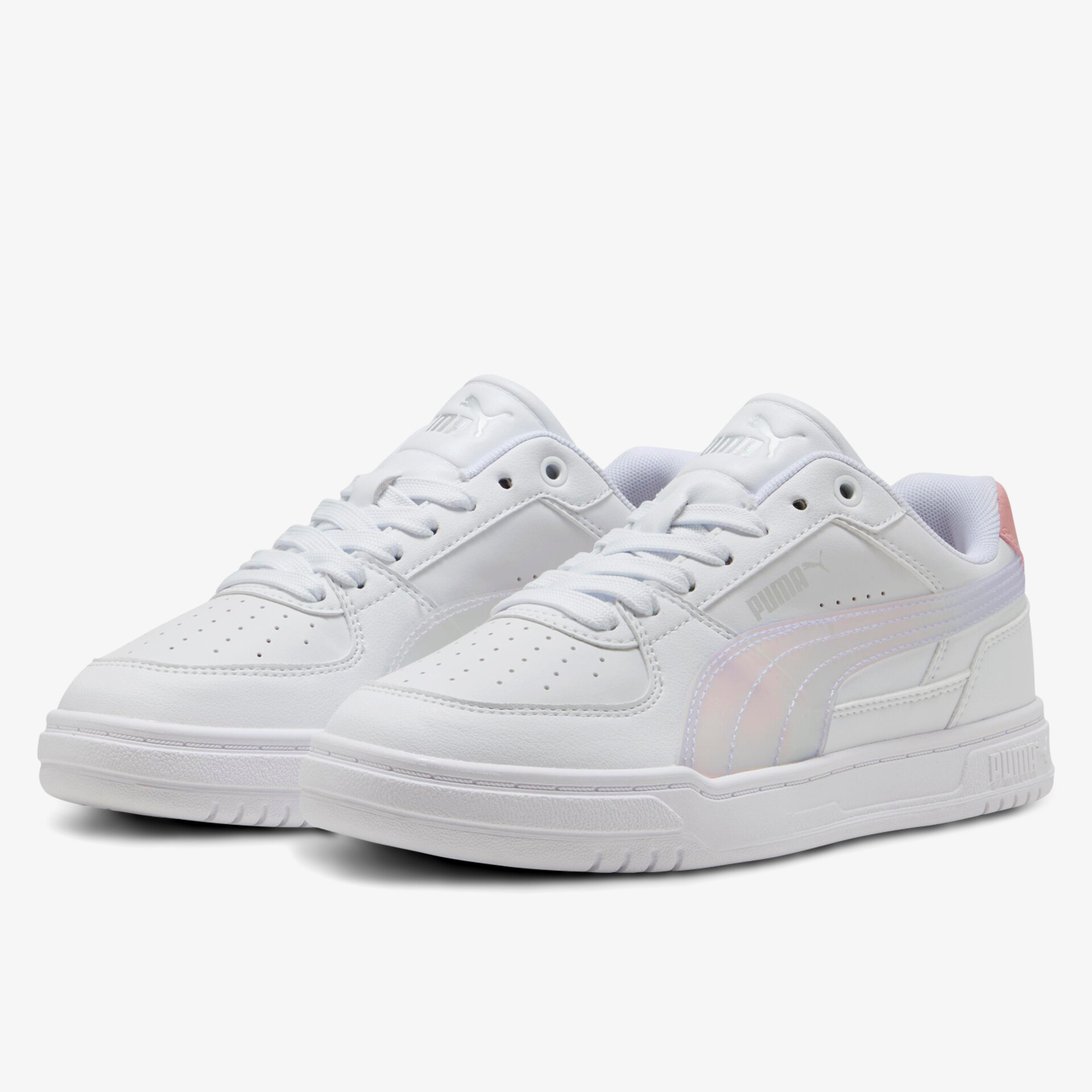 Moderne weiße Sneaker mit sportlichem Design und bequemer Passform für vielseitige Looks