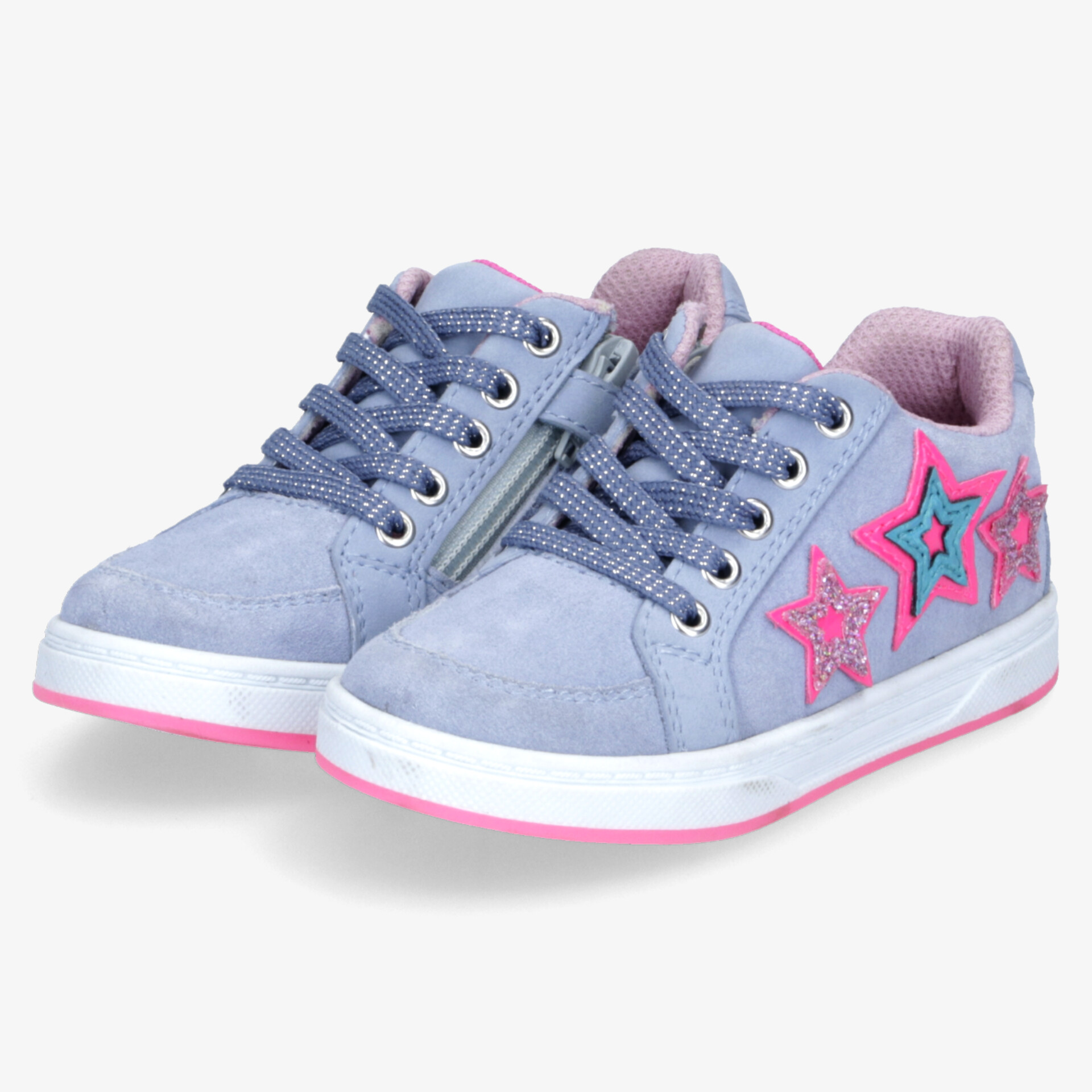 Leichte hellblaue Kindersneaker mit pinkfarbenen Sternen, Schnürsenkeln und praktischem Reißverschluss