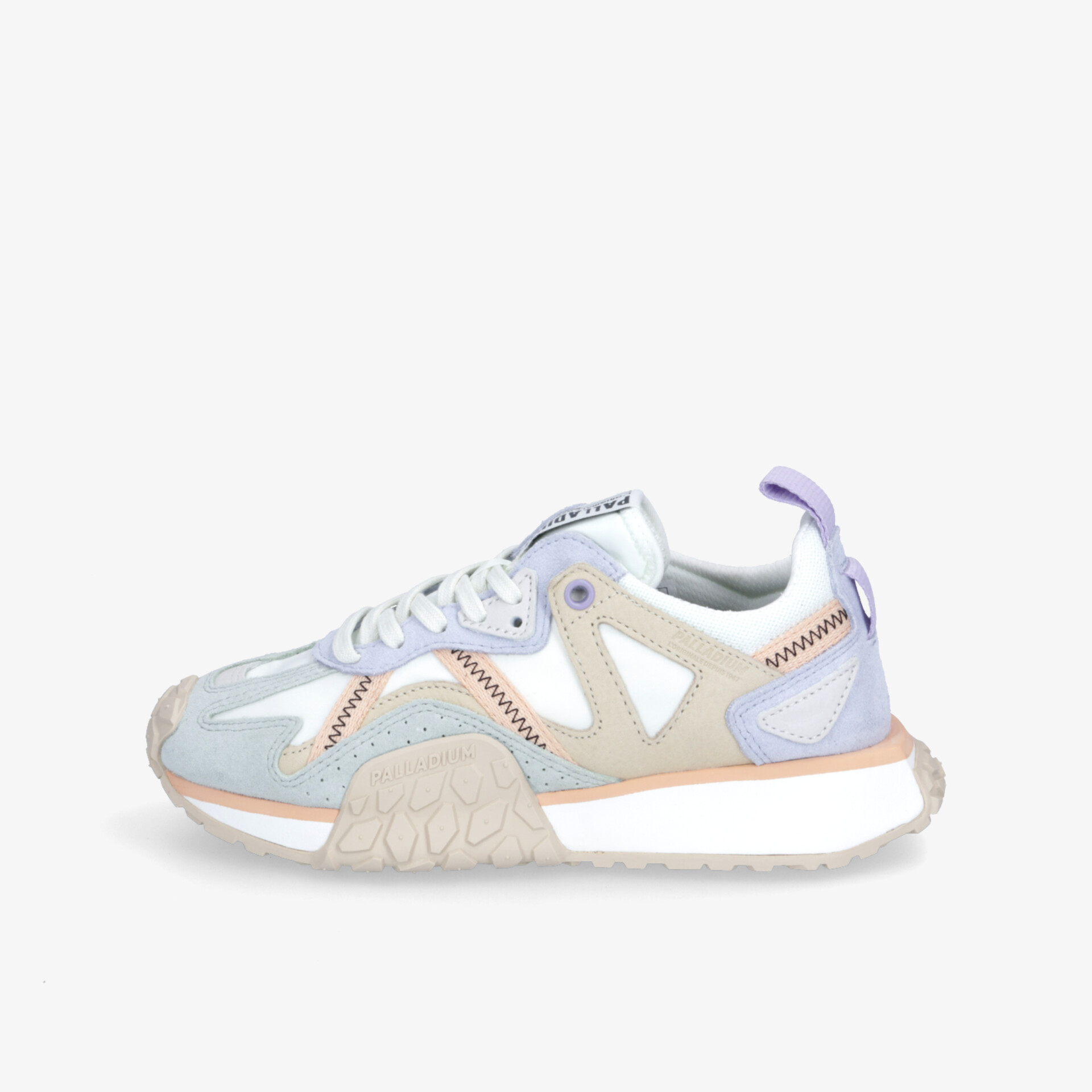 Moderner, leichter Sneaker in neutralen Farben mit bequemer Passform und rutschfester Sohle
